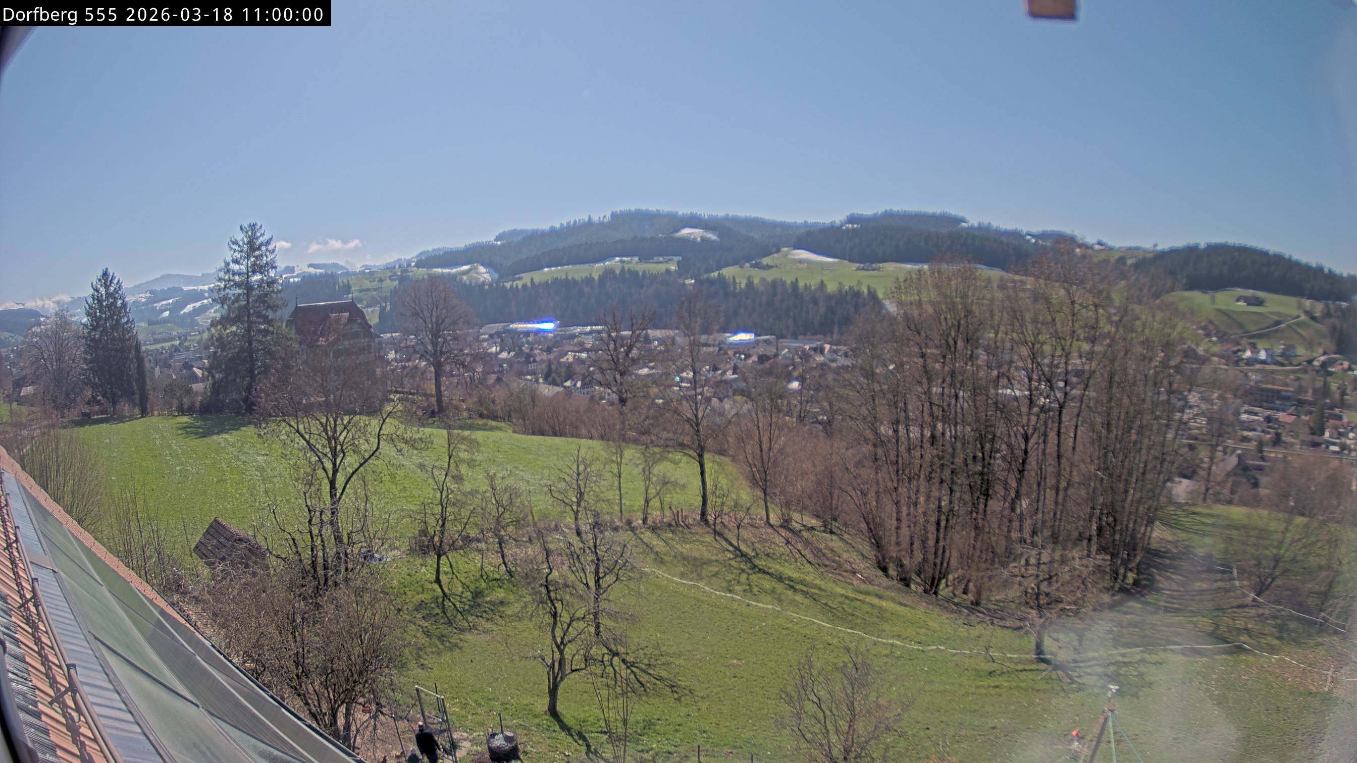 Webcam-Bild: Aussicht vom Dorfberg in Langnau 20260318-110000