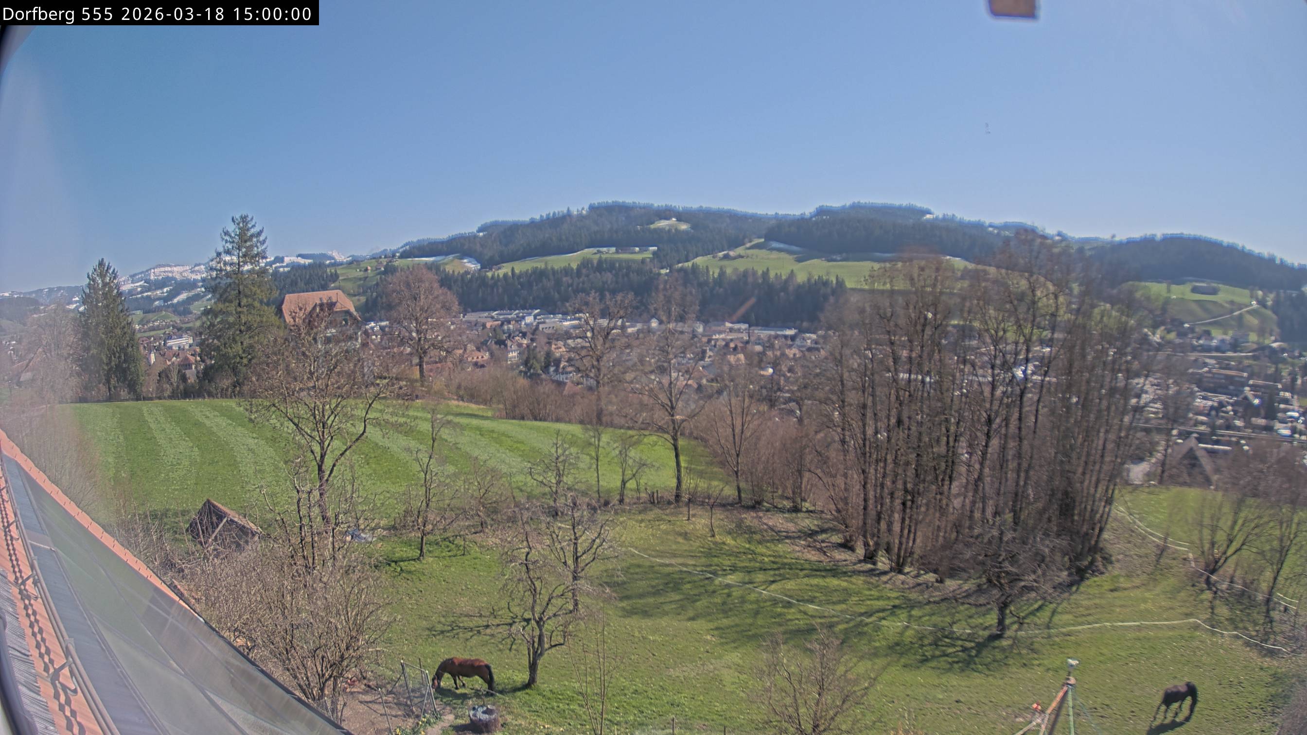 Webcam-Bild: Aussicht vom Dorfberg in Langnau 20260318-150000