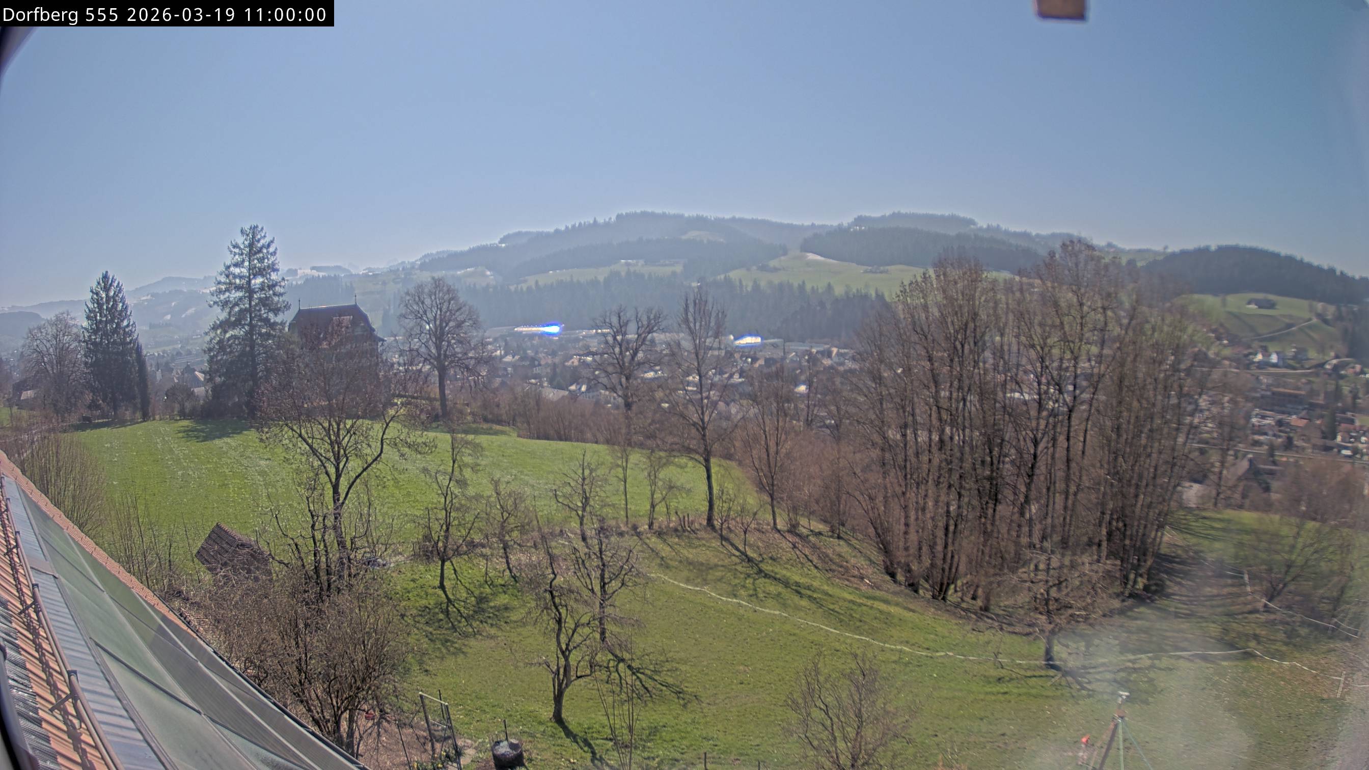 Webcam-Bild: Aussicht vom Dorfberg in Langnau 20260319-110000