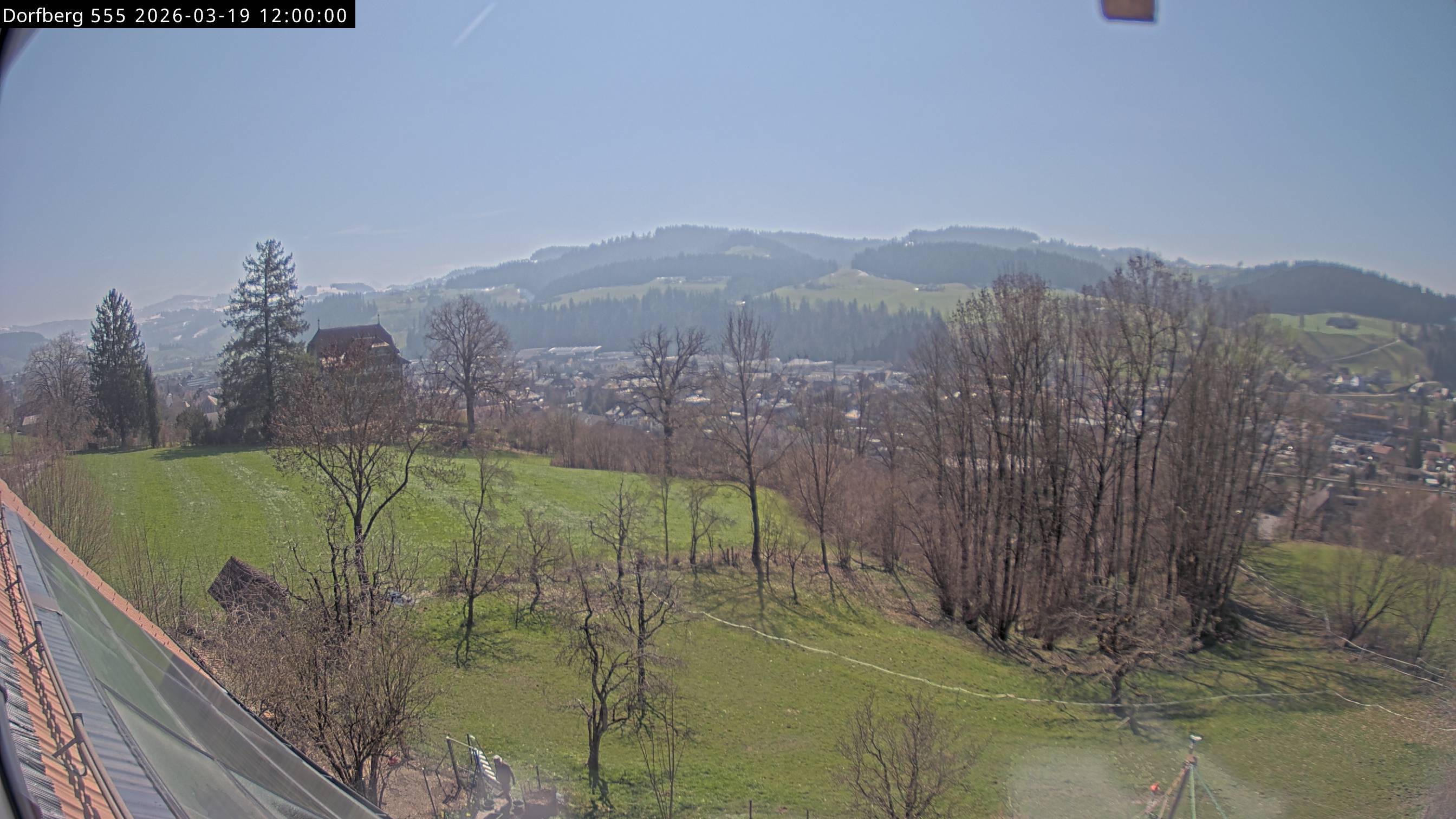 Webcam-Bild: Aussicht vom Dorfberg in Langnau 20260319-120000