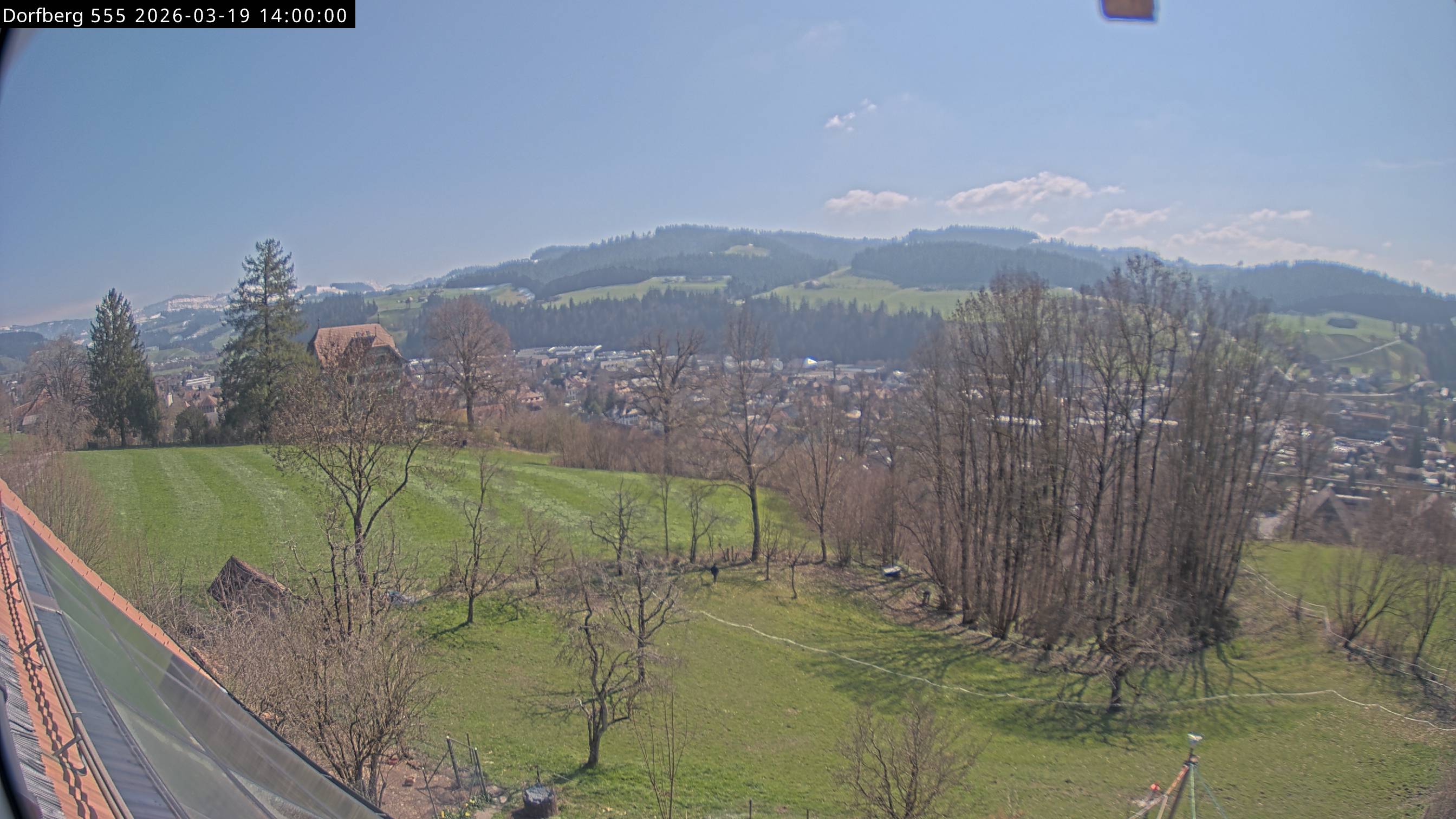 Webcam-Bild: Aussicht vom Dorfberg in Langnau 20260319-140000