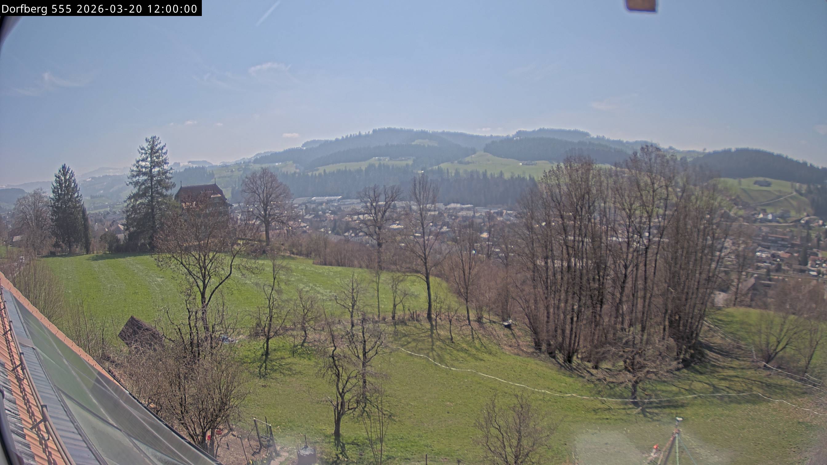 Webcam-Bild: Aussicht vom Dorfberg in Langnau 20260320-120000