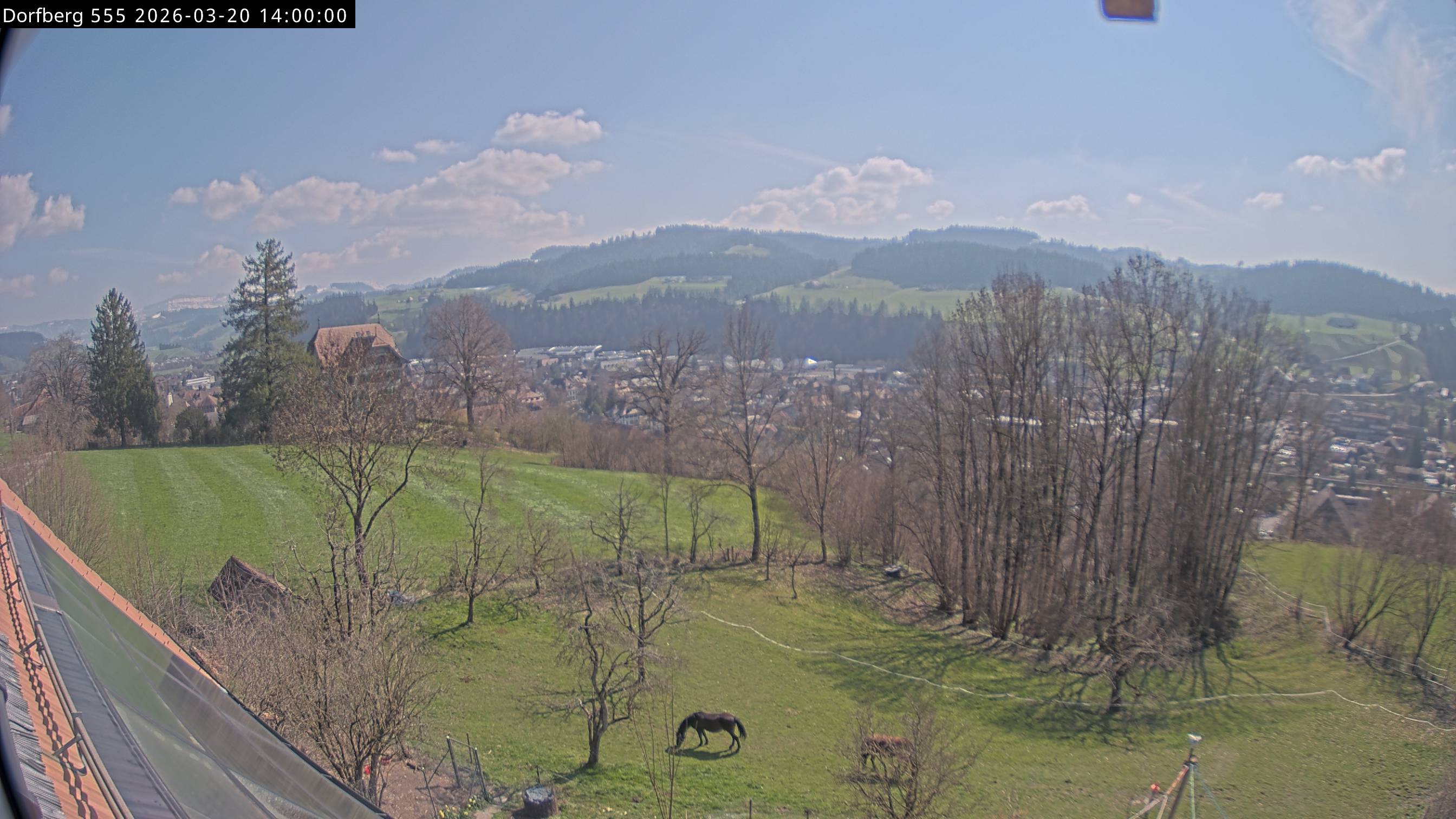 Webcam-Bild: Aussicht vom Dorfberg in Langnau 20260320-140000