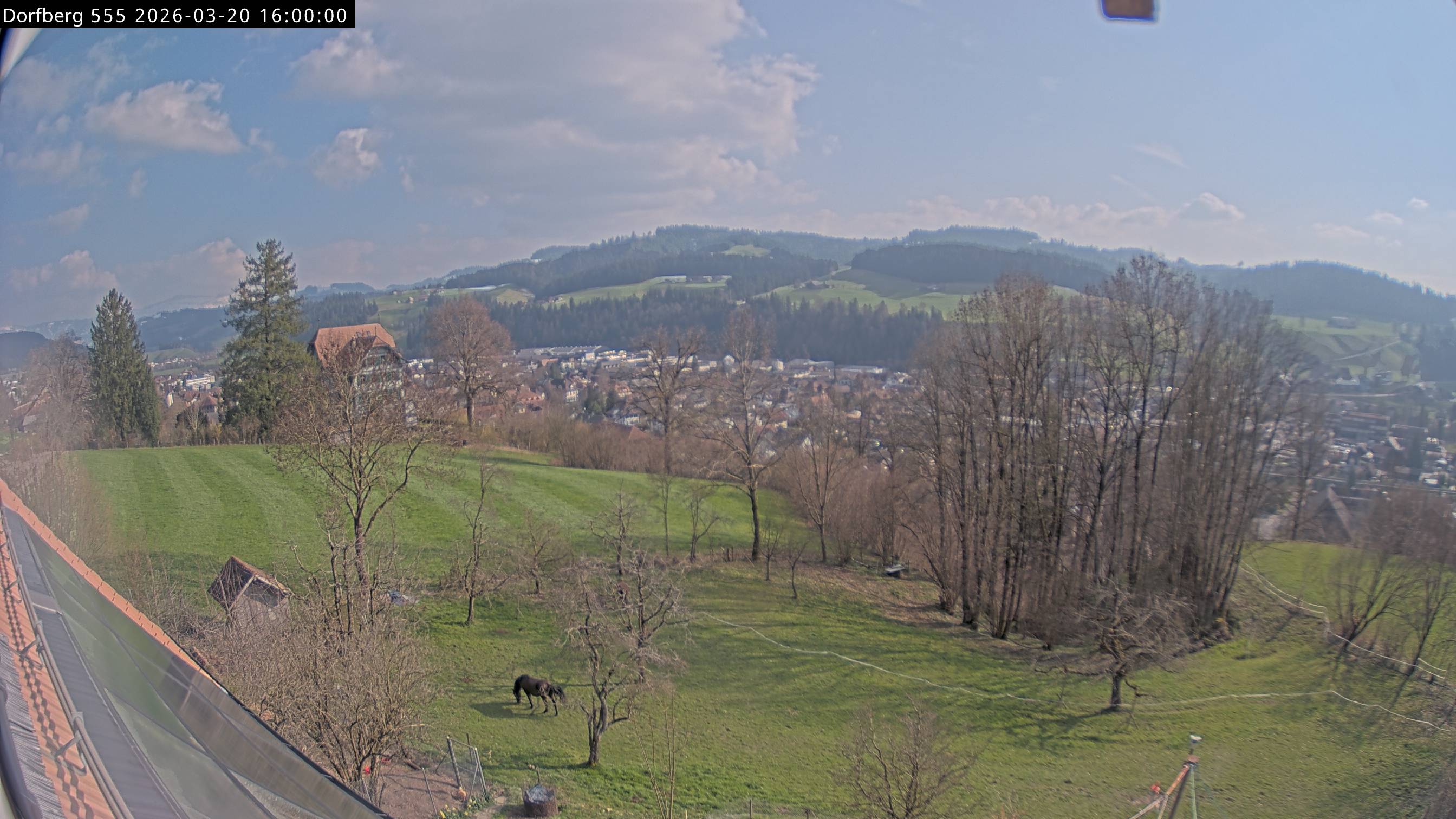 Webcam-Bild: Aussicht vom Dorfberg in Langnau 20260320-160000