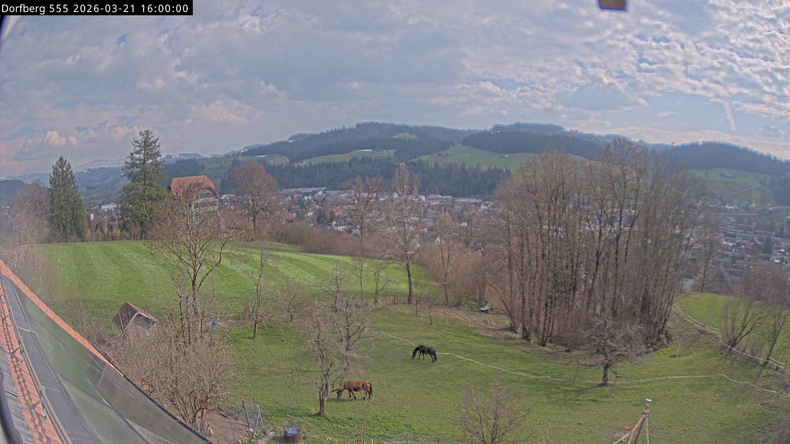 Webcam-Bild: Aussicht vom Dorfberg in Langnau 20260321-160000