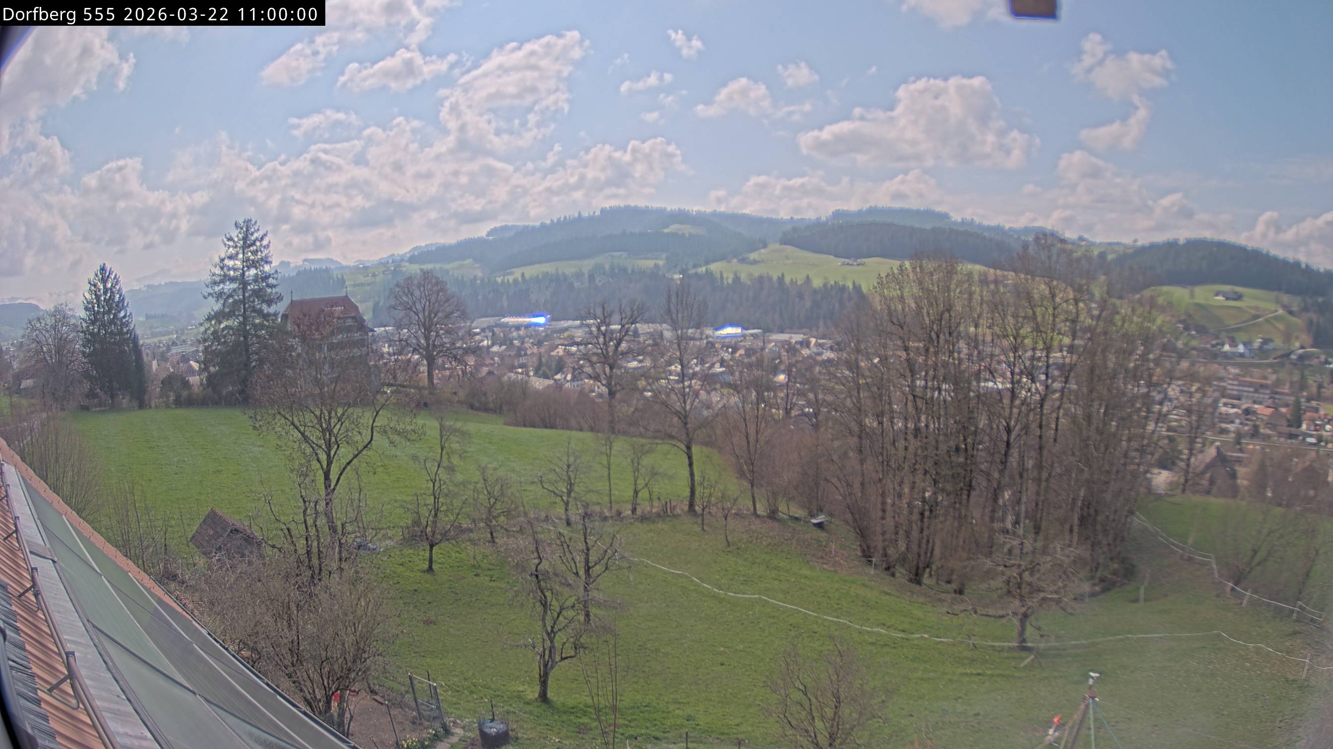 Webcam-Bild: Aussicht vom Dorfberg in Langnau 20260322-110000