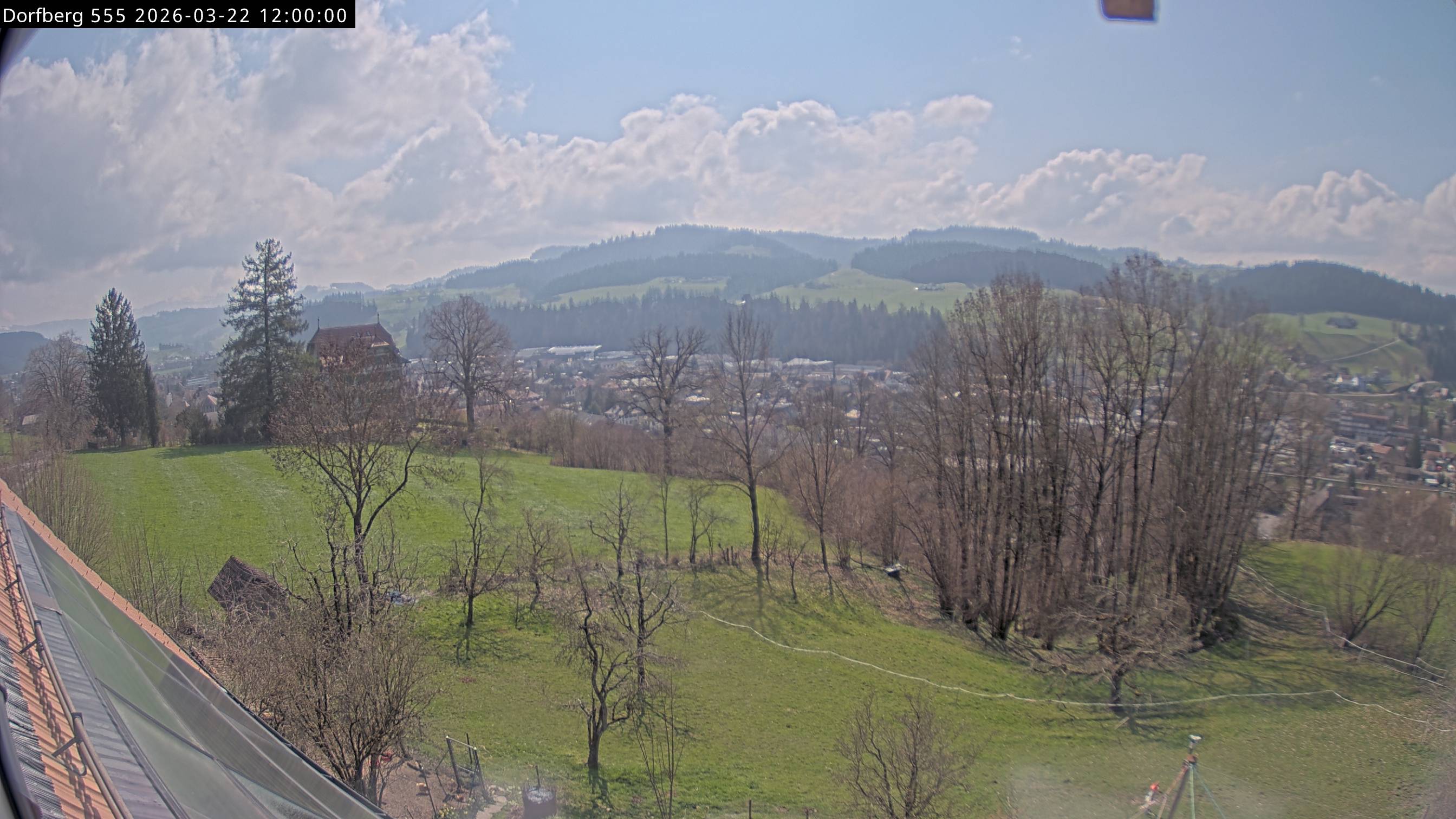 Webcam-Bild: Aussicht vom Dorfberg in Langnau 20260322-120000
