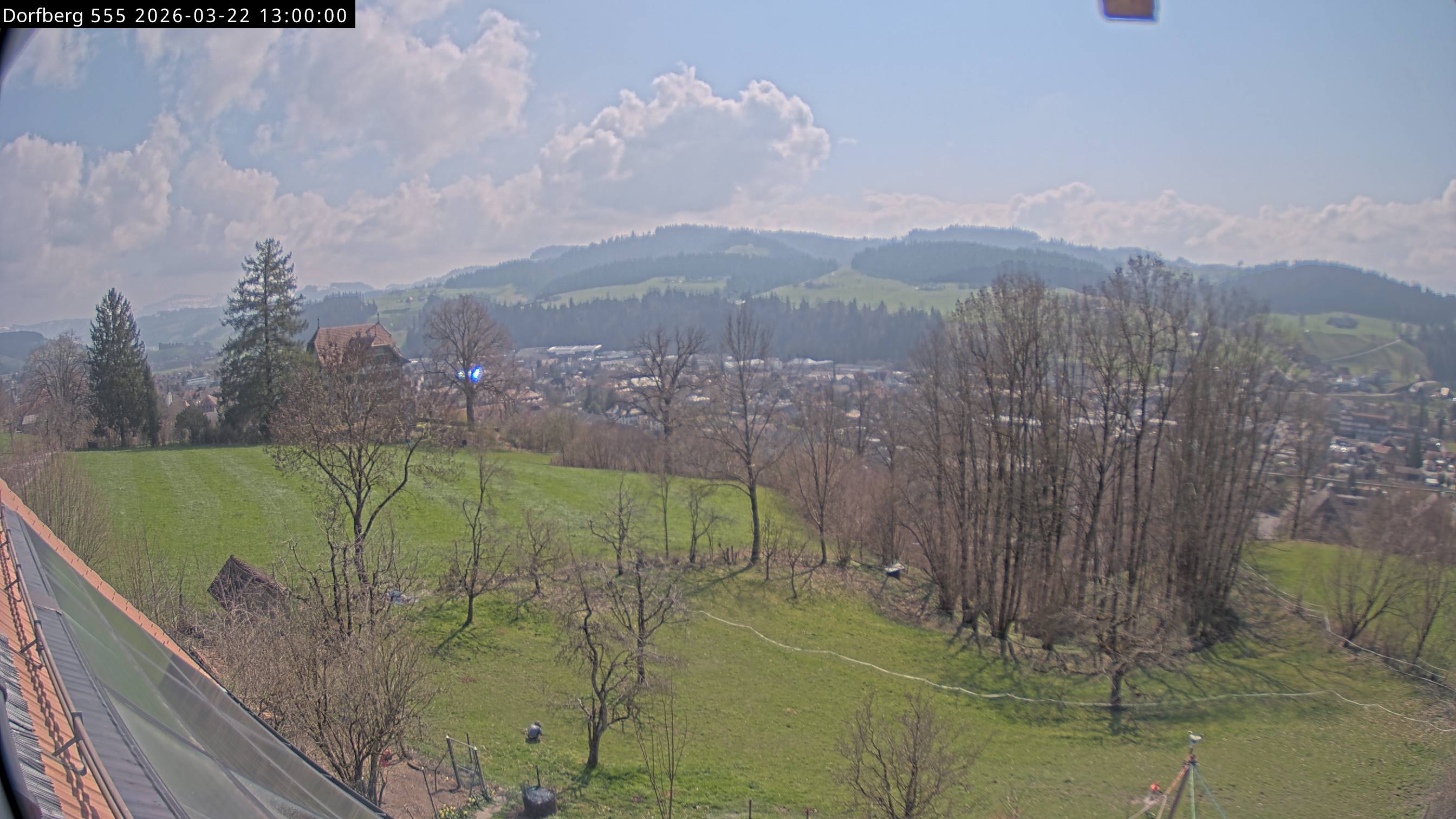 Webcam-Bild: Aussicht vom Dorfberg in Langnau 20260322-130000