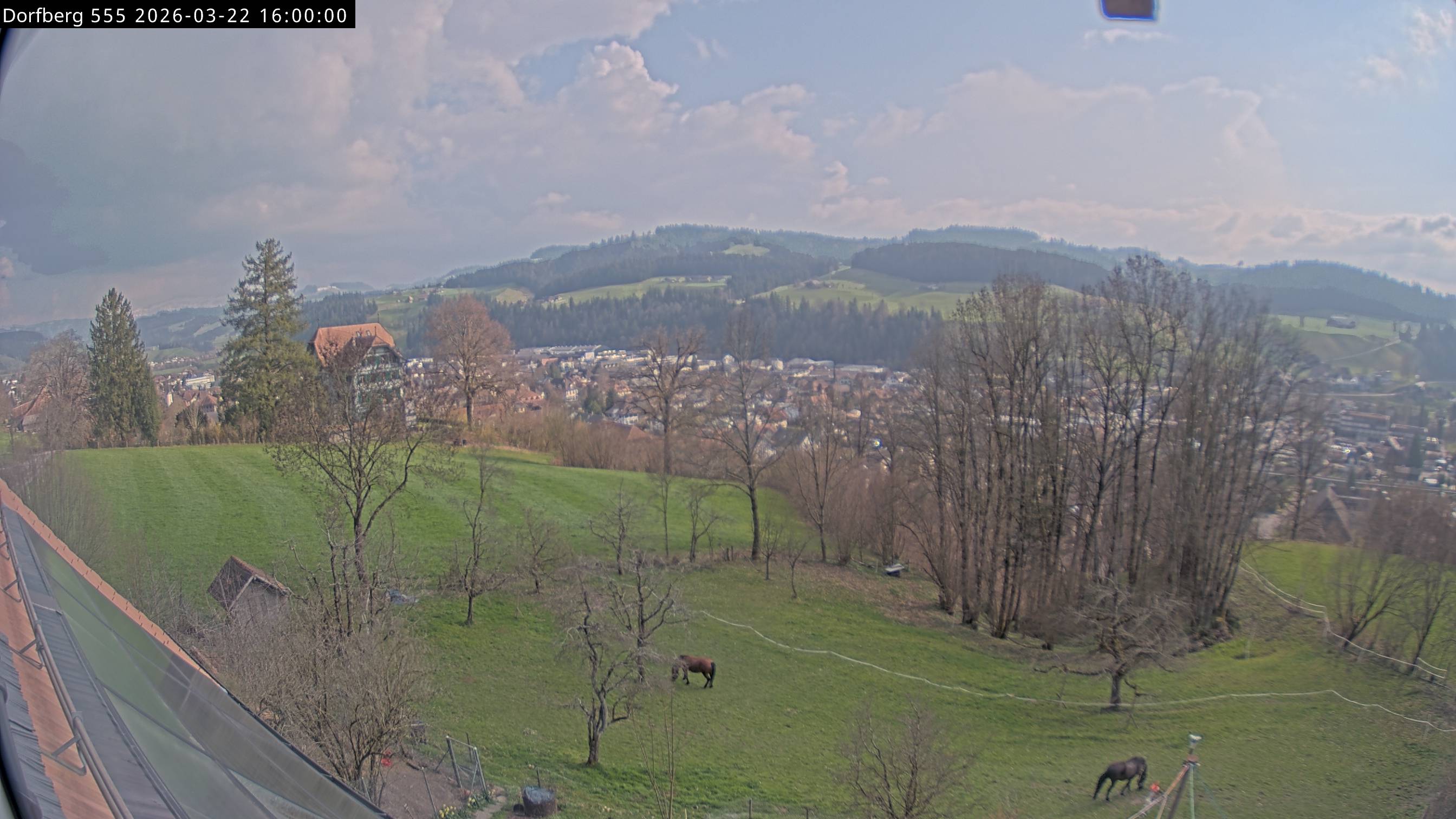 Webcam-Bild: Aussicht vom Dorfberg in Langnau 20260322-160000