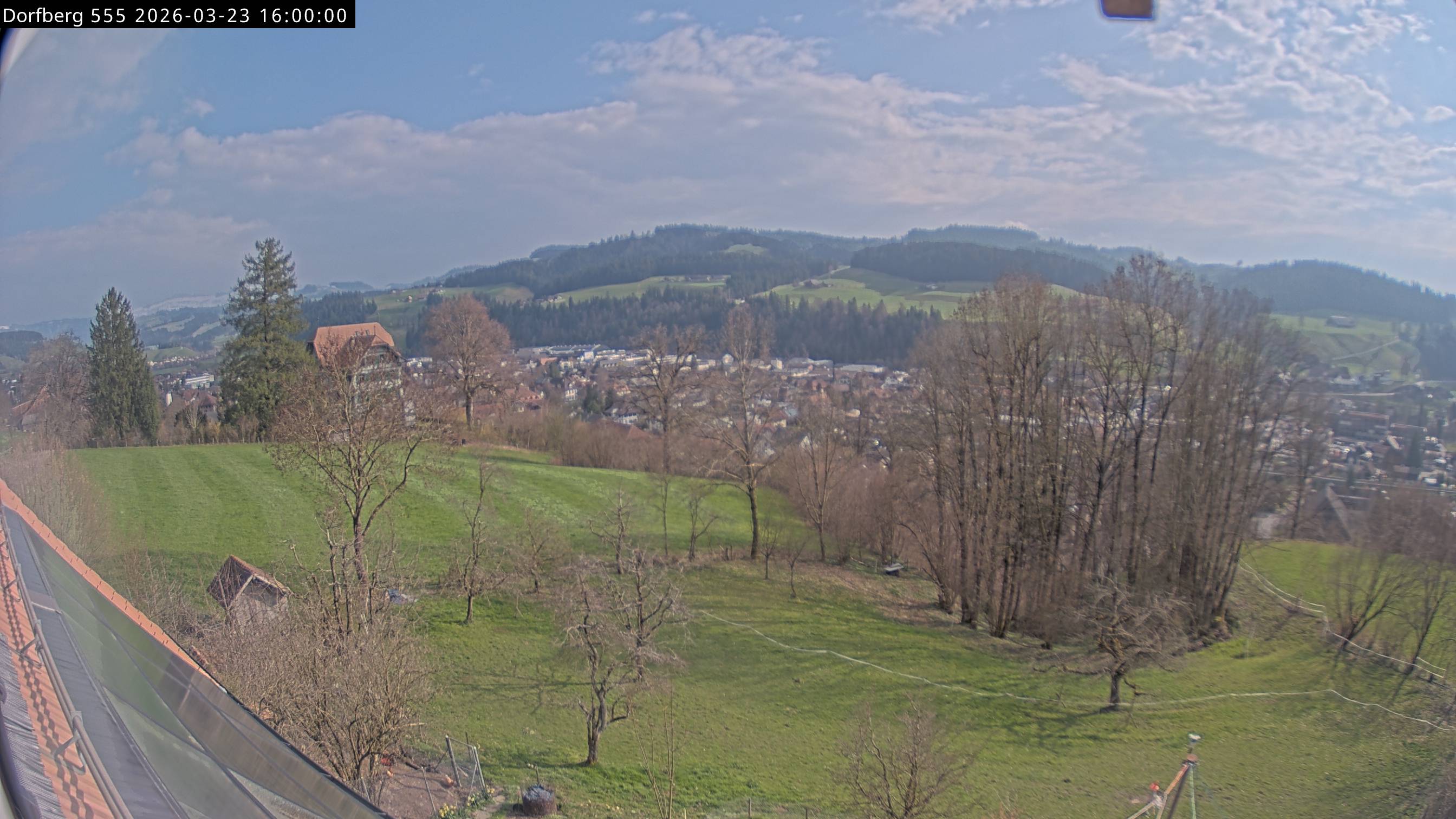 Webcam-Bild: Aussicht vom Dorfberg in Langnau 20260323-160000