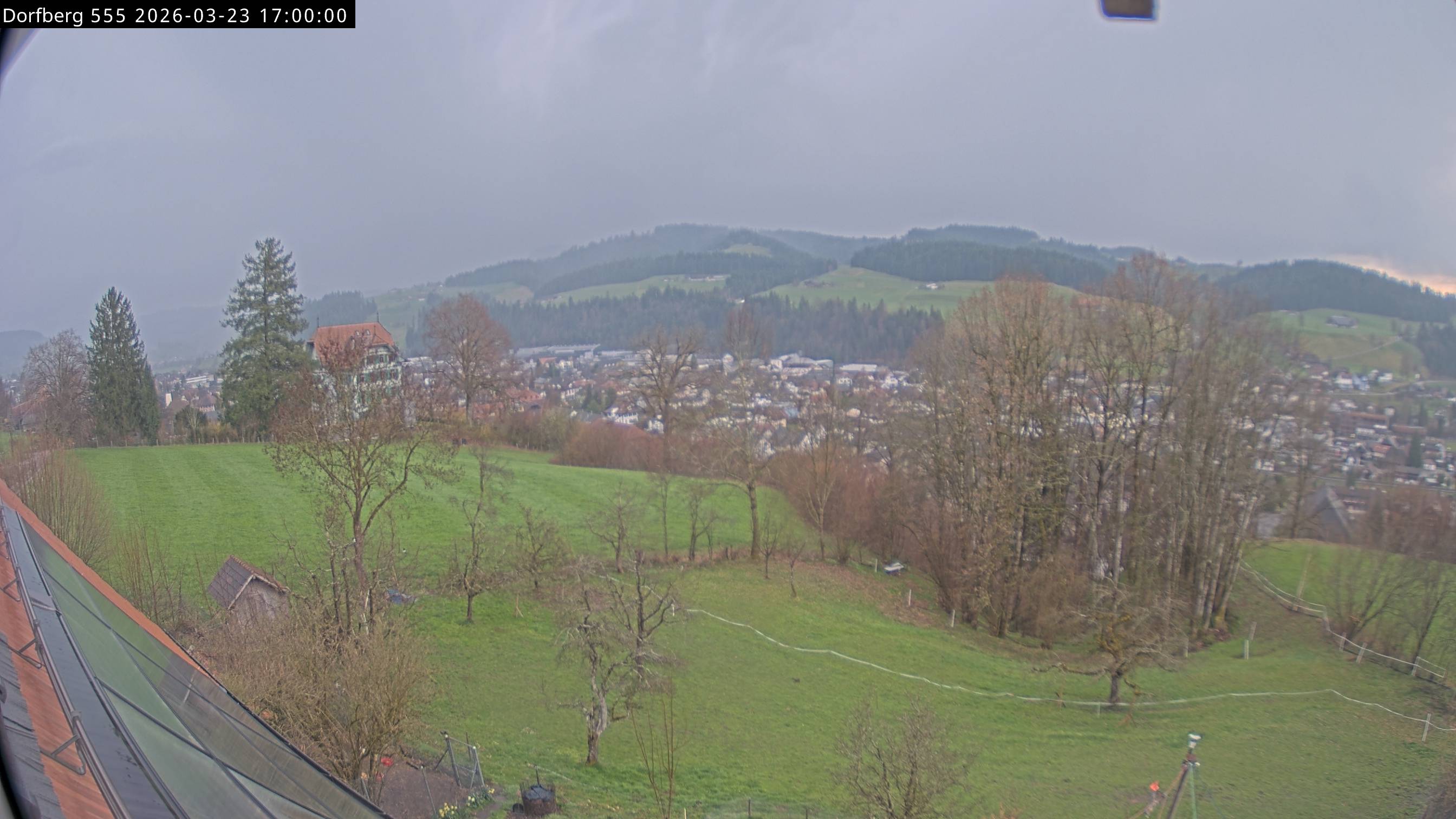 Webcam-Bild: Aussicht vom Dorfberg in Langnau 20260323-170000