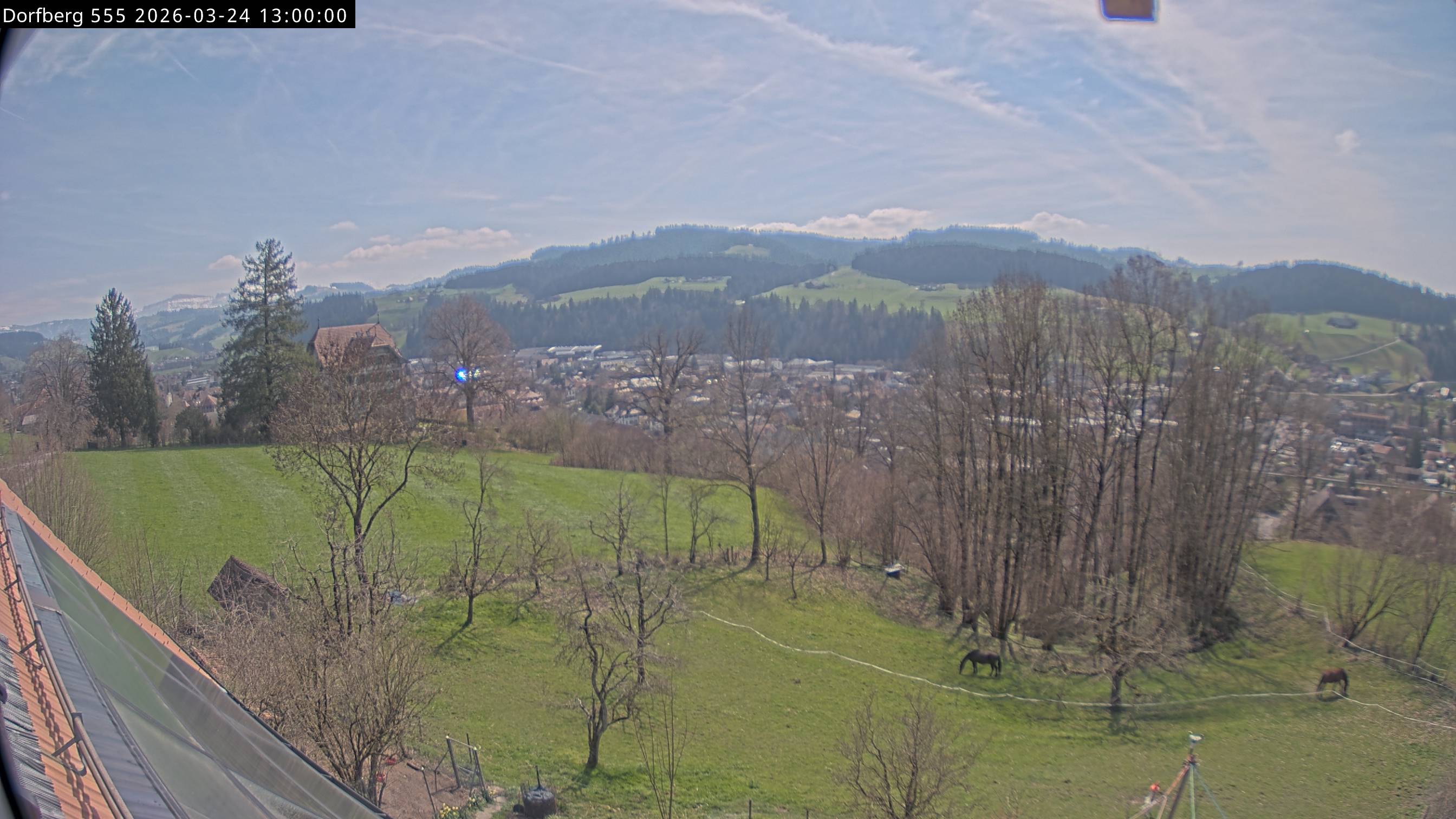 Webcam-Bild: Aussicht vom Dorfberg in Langnau 20260324-130000