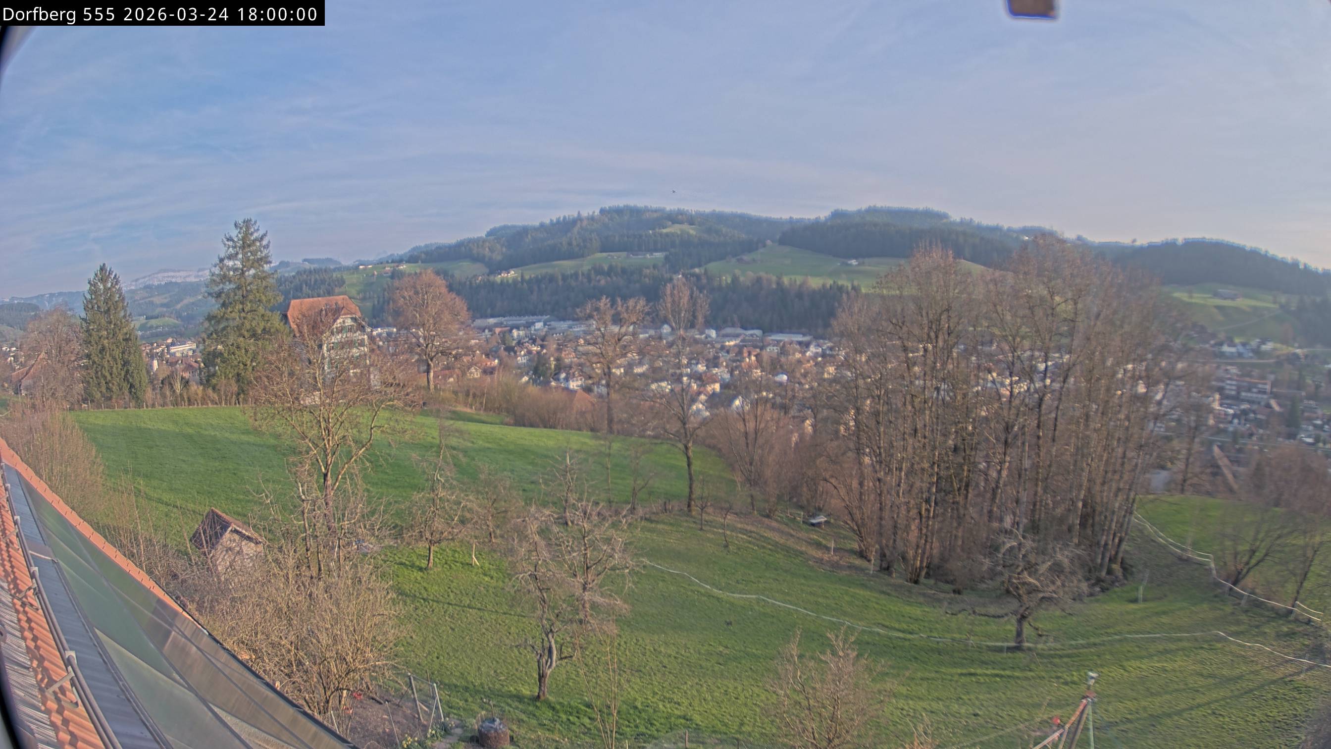 Webcam-Bild: Aussicht vom Dorfberg in Langnau 20260324-180000