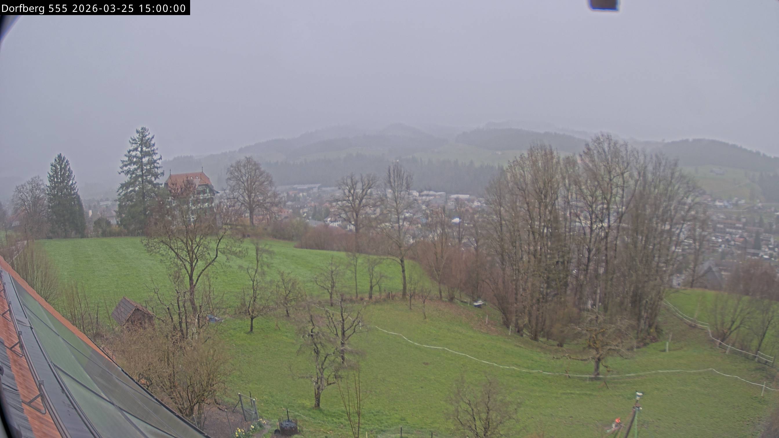 Webcam-Bild: Aussicht vom Dorfberg in Langnau 20260325-150000