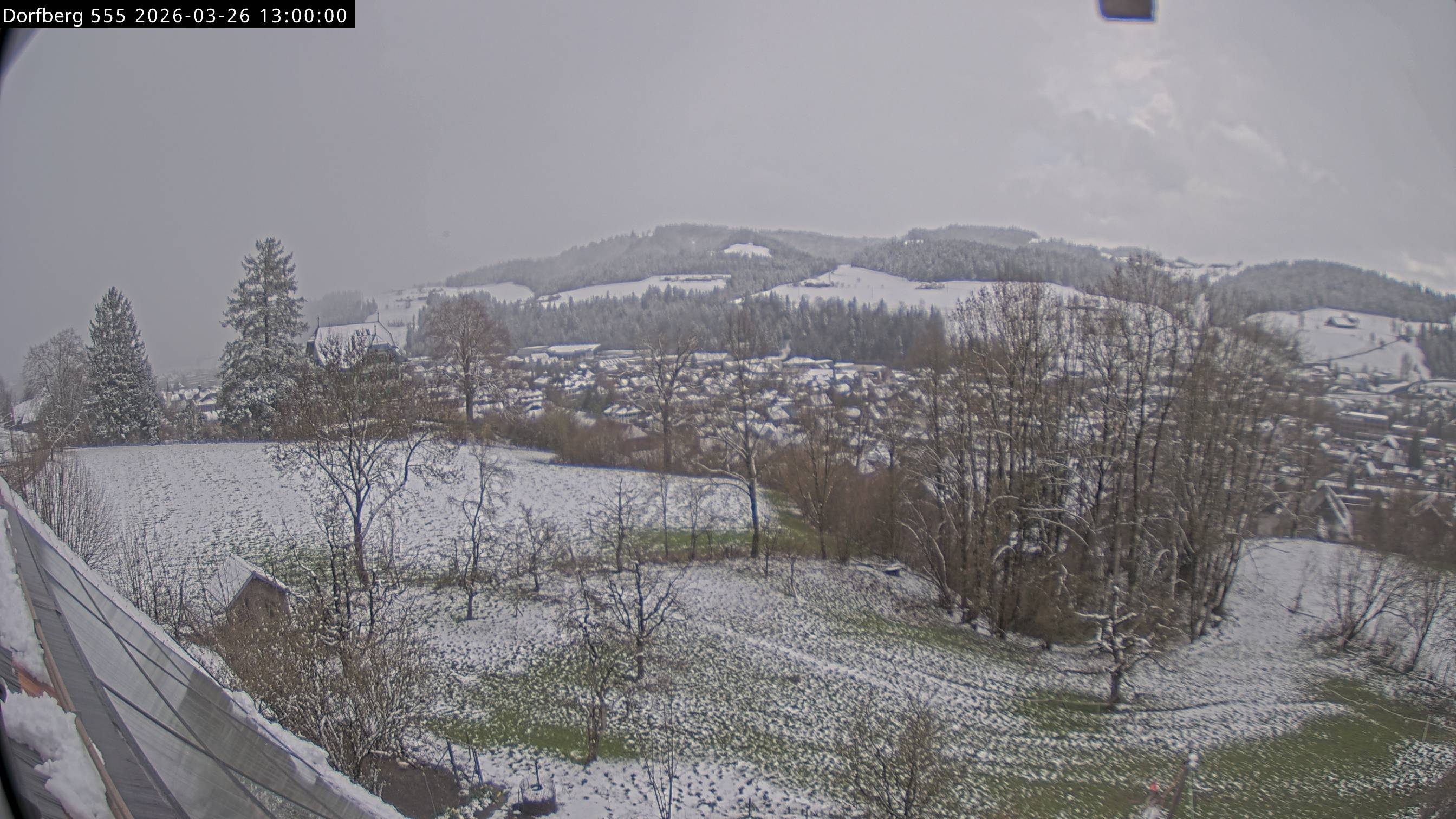 Webcam-Bild: Aussicht vom Dorfberg in Langnau 20260326-130000