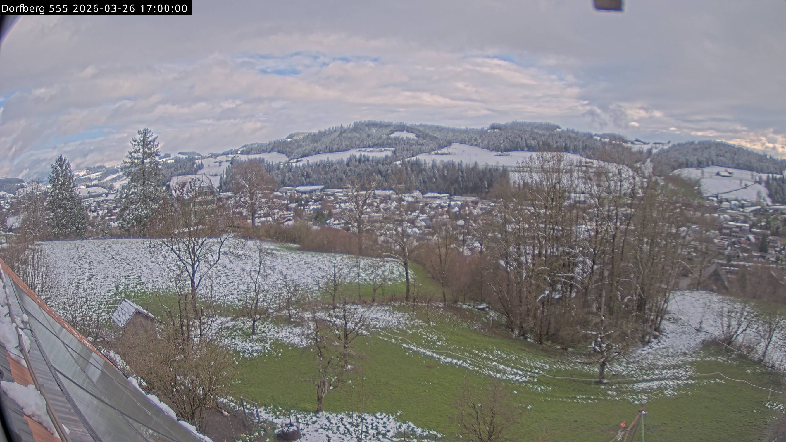 Webcam-Bild: Aussicht vom Dorfberg in Langnau 20260326-170000