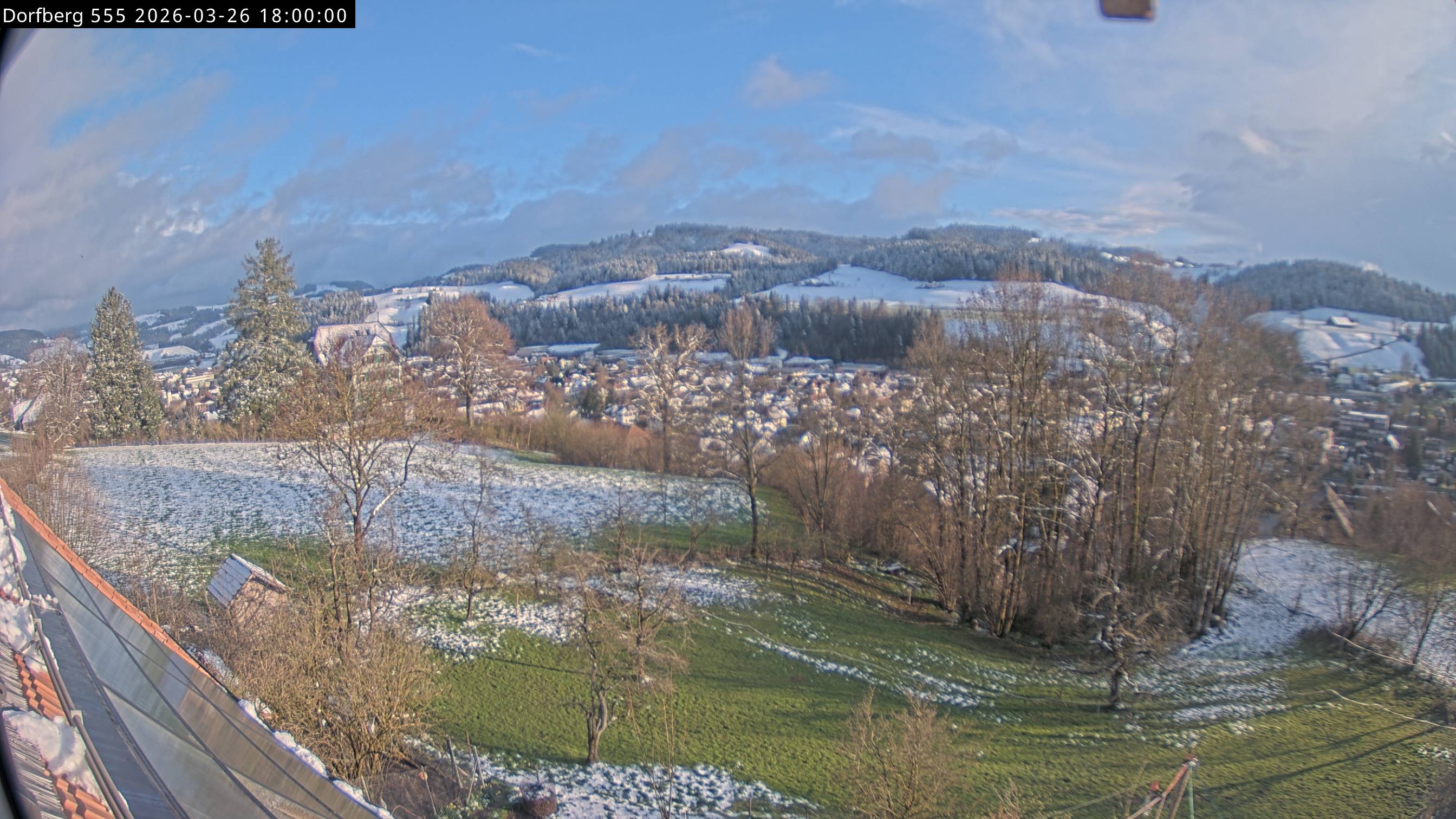Webcam-Bild: Aussicht vom Dorfberg in Langnau 20260326-180000