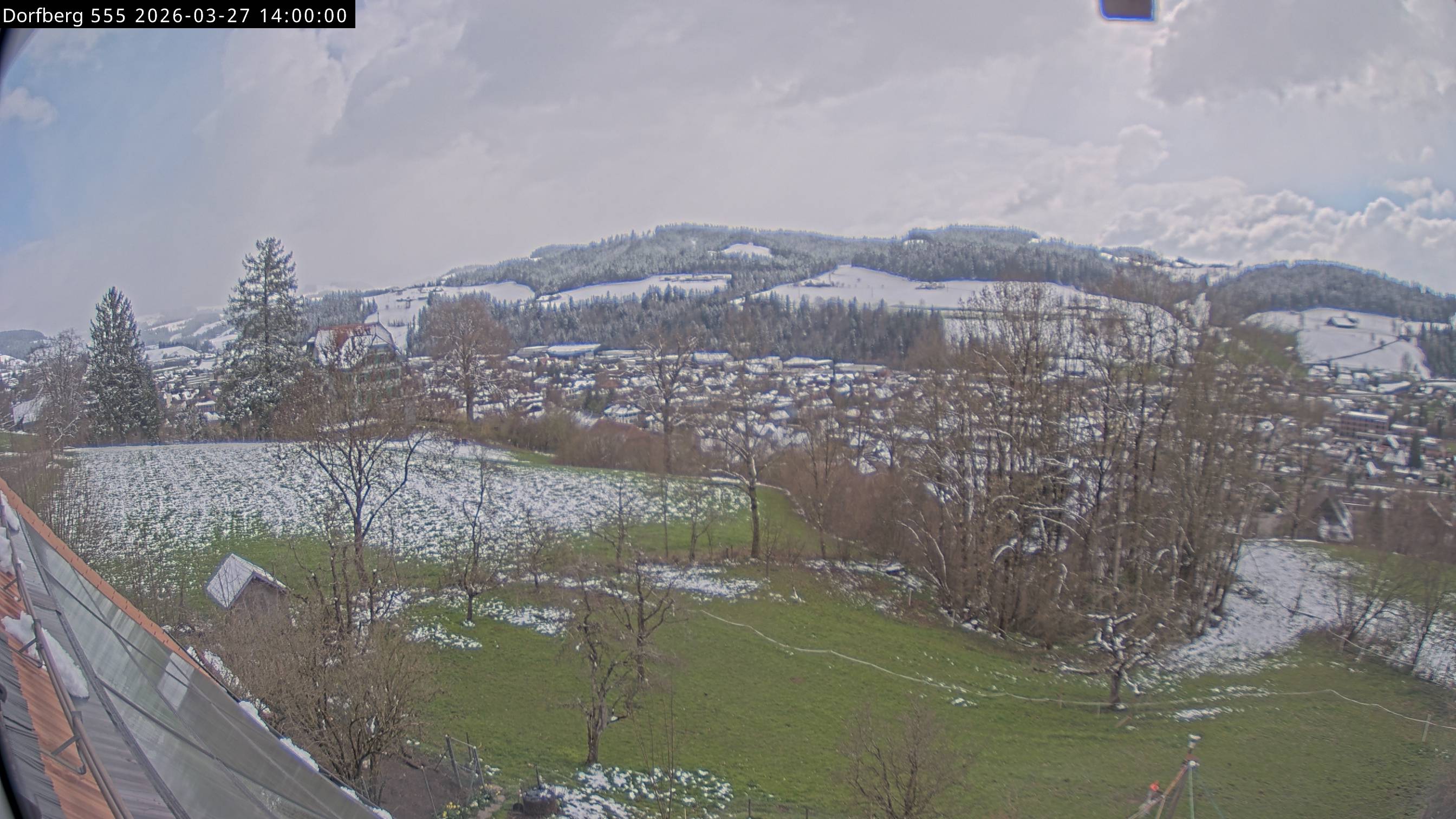 Webcam-Bild: Aussicht vom Dorfberg in Langnau 20260327-140000