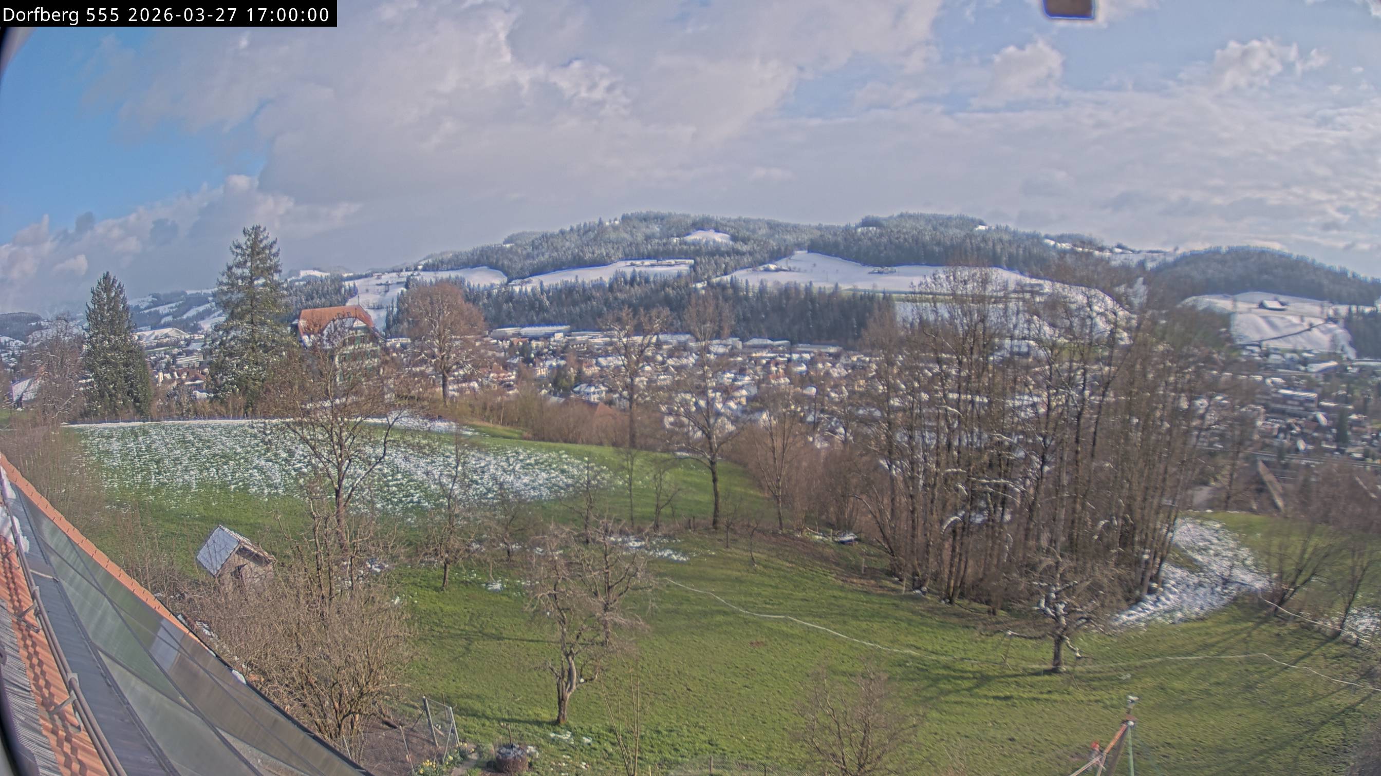 Webcam-Bild: Aussicht vom Dorfberg in Langnau 20260327-170000