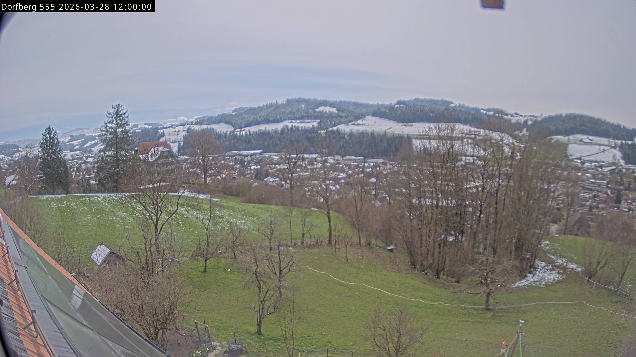 Webcam-Bild: Aussicht vom Dorfberg in Langnau 20260328-120000