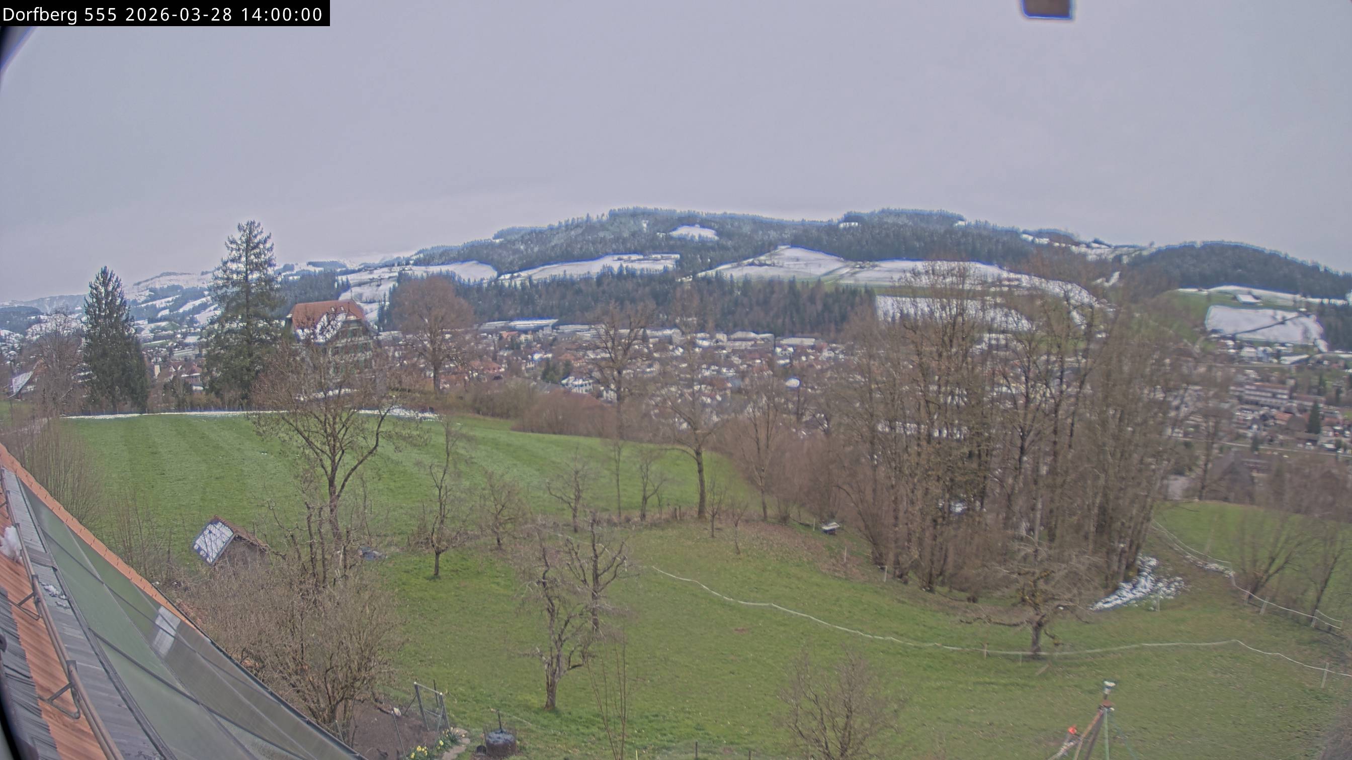 Webcam-Bild: Aussicht vom Dorfberg in Langnau 20260328-140000