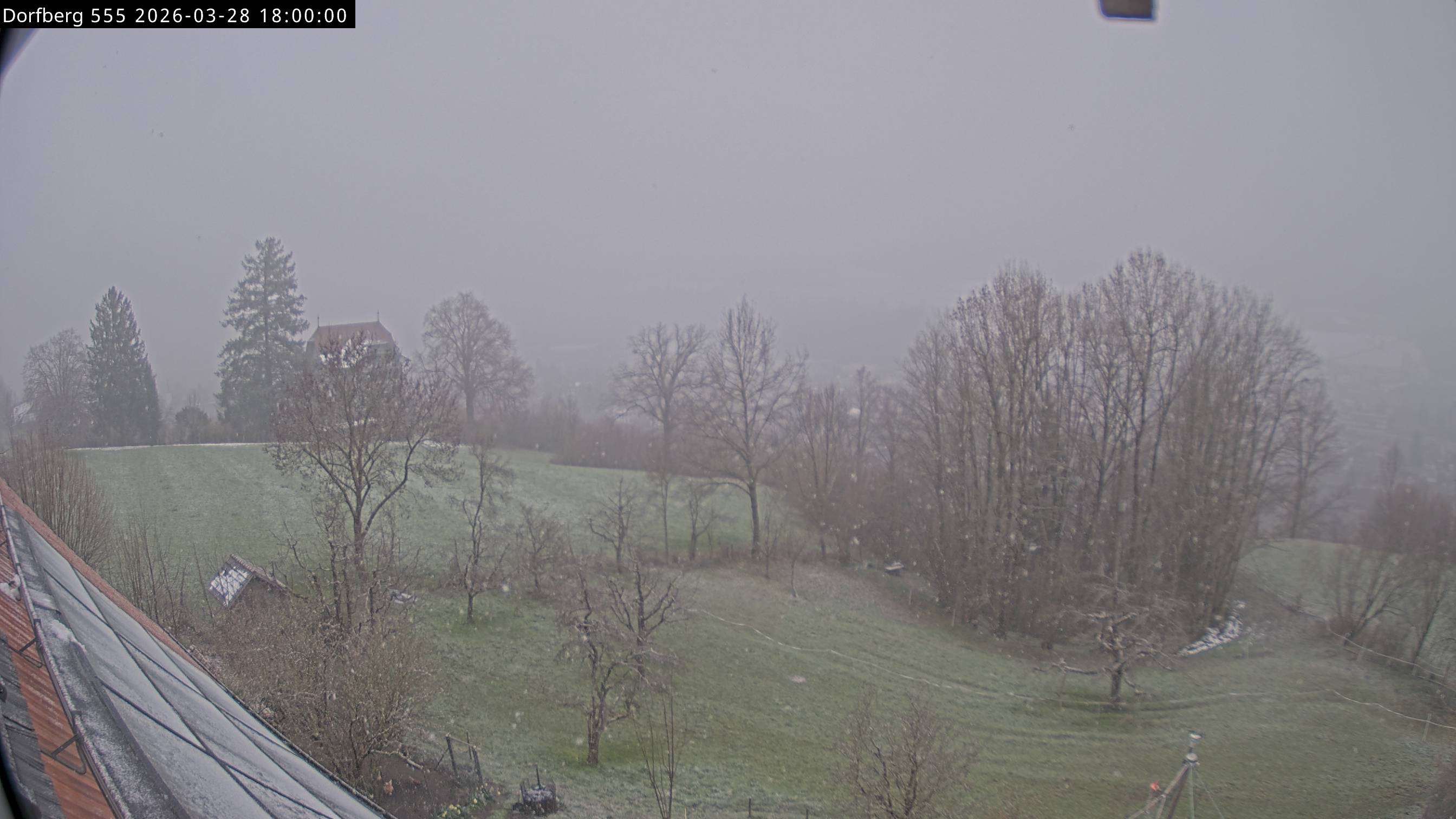 Webcam-Bild: Aussicht vom Dorfberg in Langnau 20260328-180000