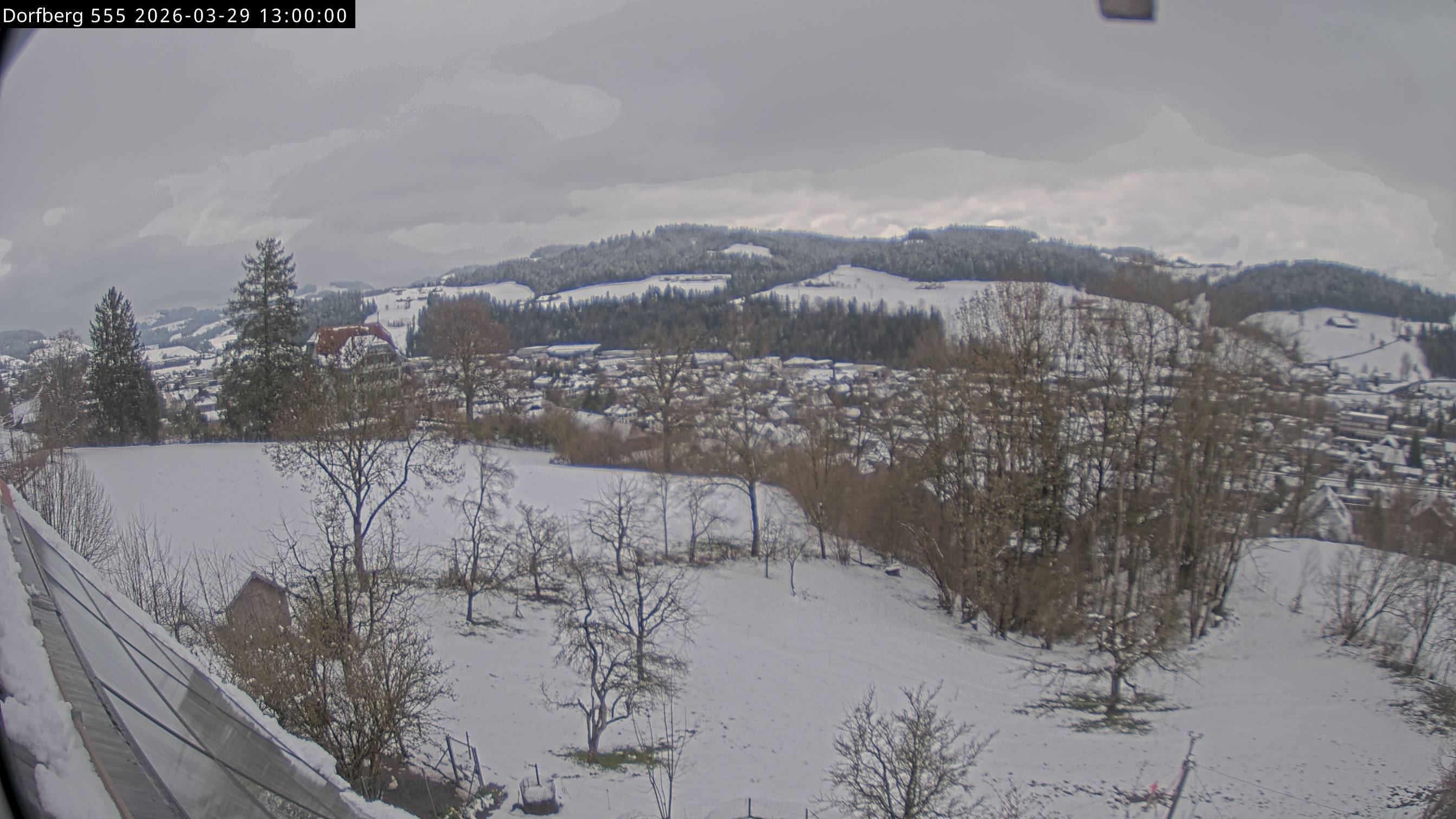 Webcam-Bild: Aussicht vom Dorfberg in Langnau 20260329-130000