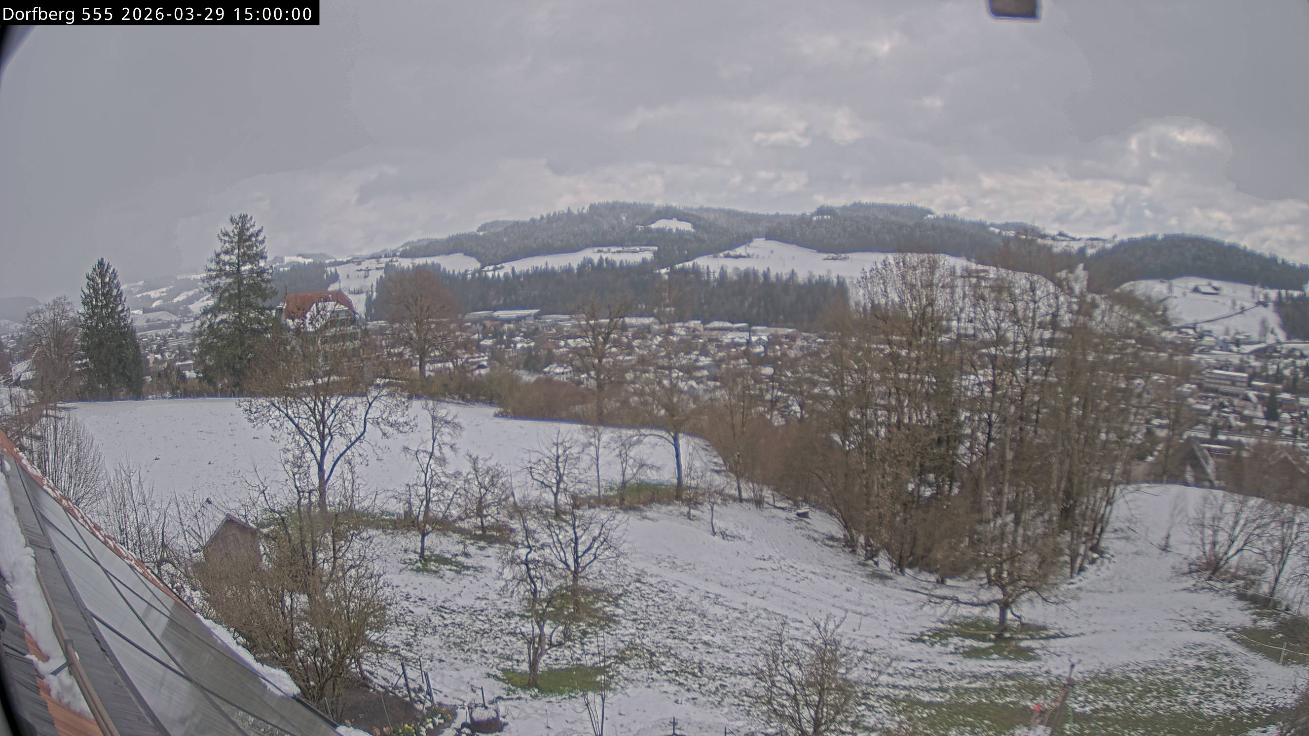 Webcam-Bild: Aussicht vom Dorfberg in Langnau 20260329-150000