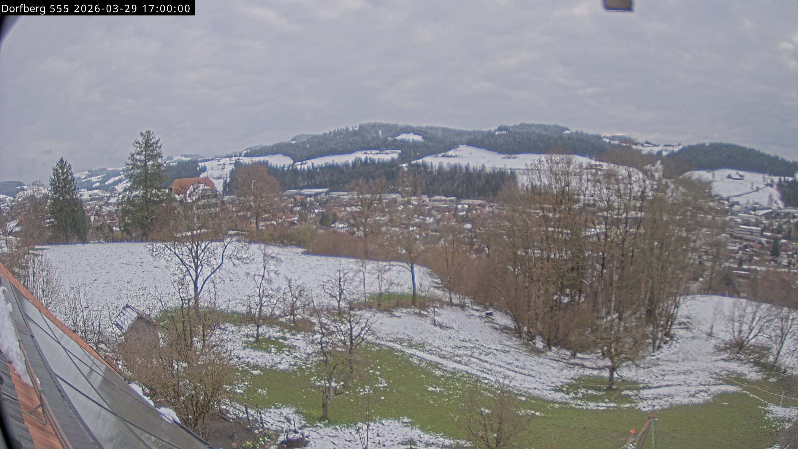 Webcam-Bild: Aussicht vom Dorfberg in Langnau 20260329-170000