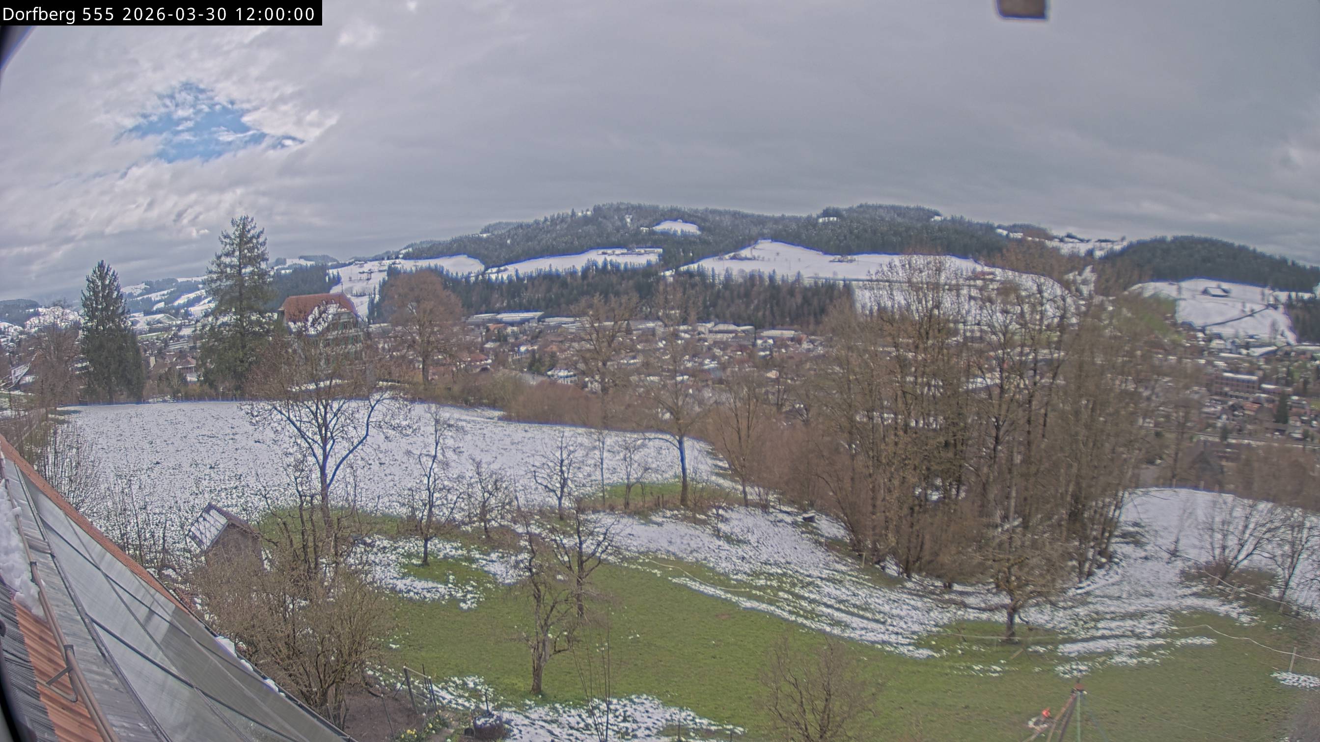 Webcam-Bild: Aussicht vom Dorfberg in Langnau 20260330-120000