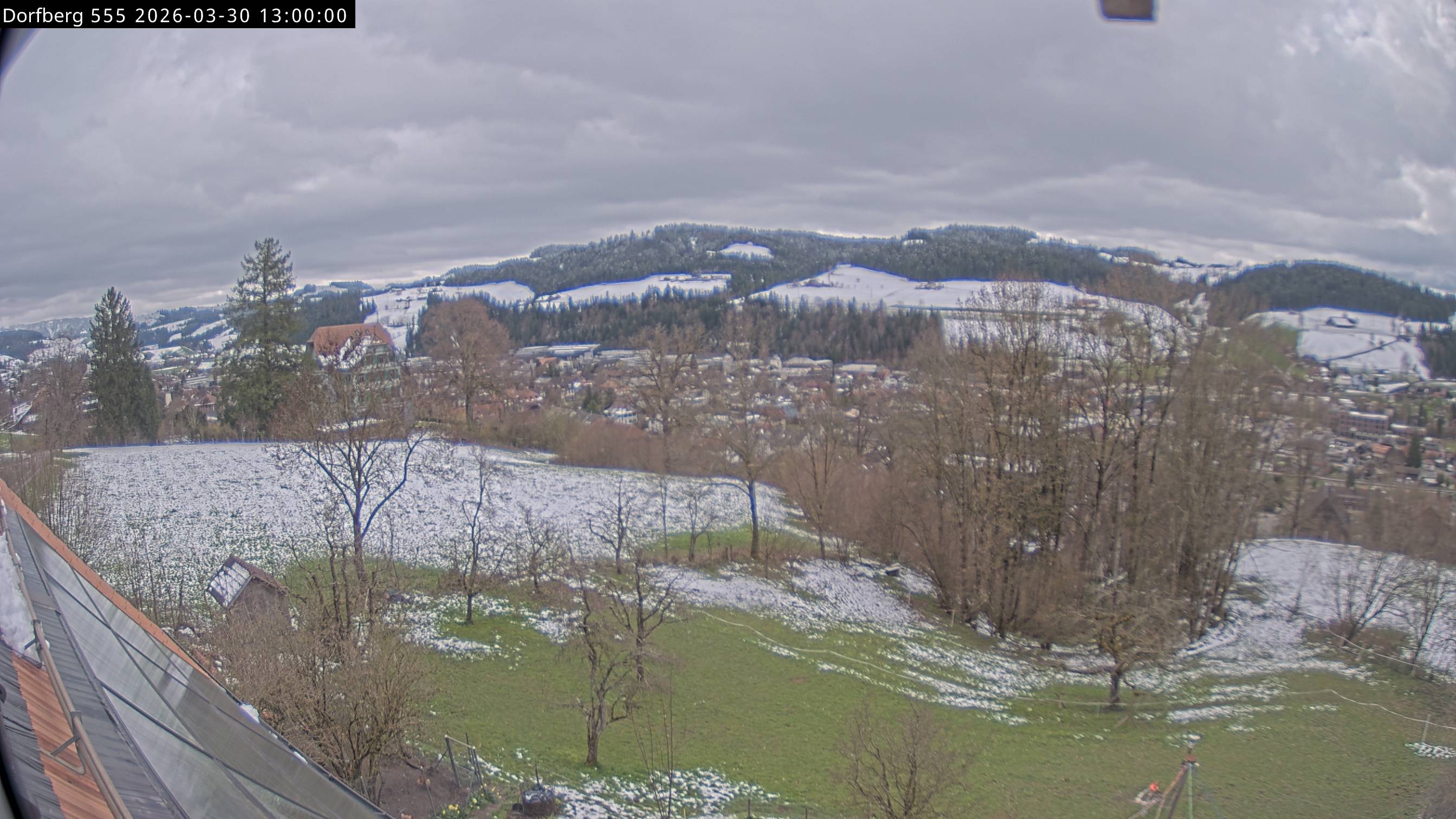 Webcam-Bild: Aussicht vom Dorfberg in Langnau 20260330-130000