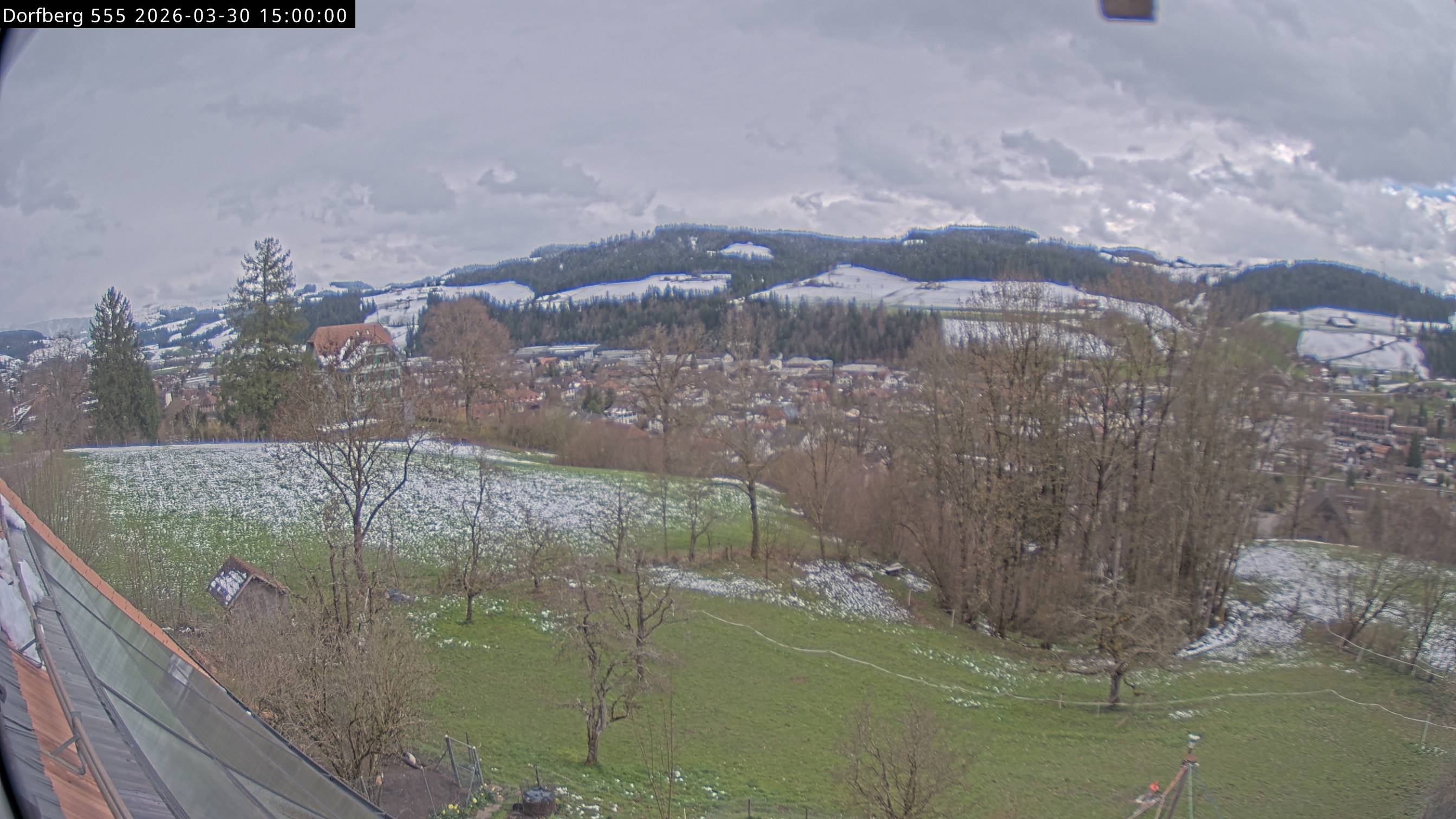 Webcam-Bild: Aussicht vom Dorfberg in Langnau 20260330-150000