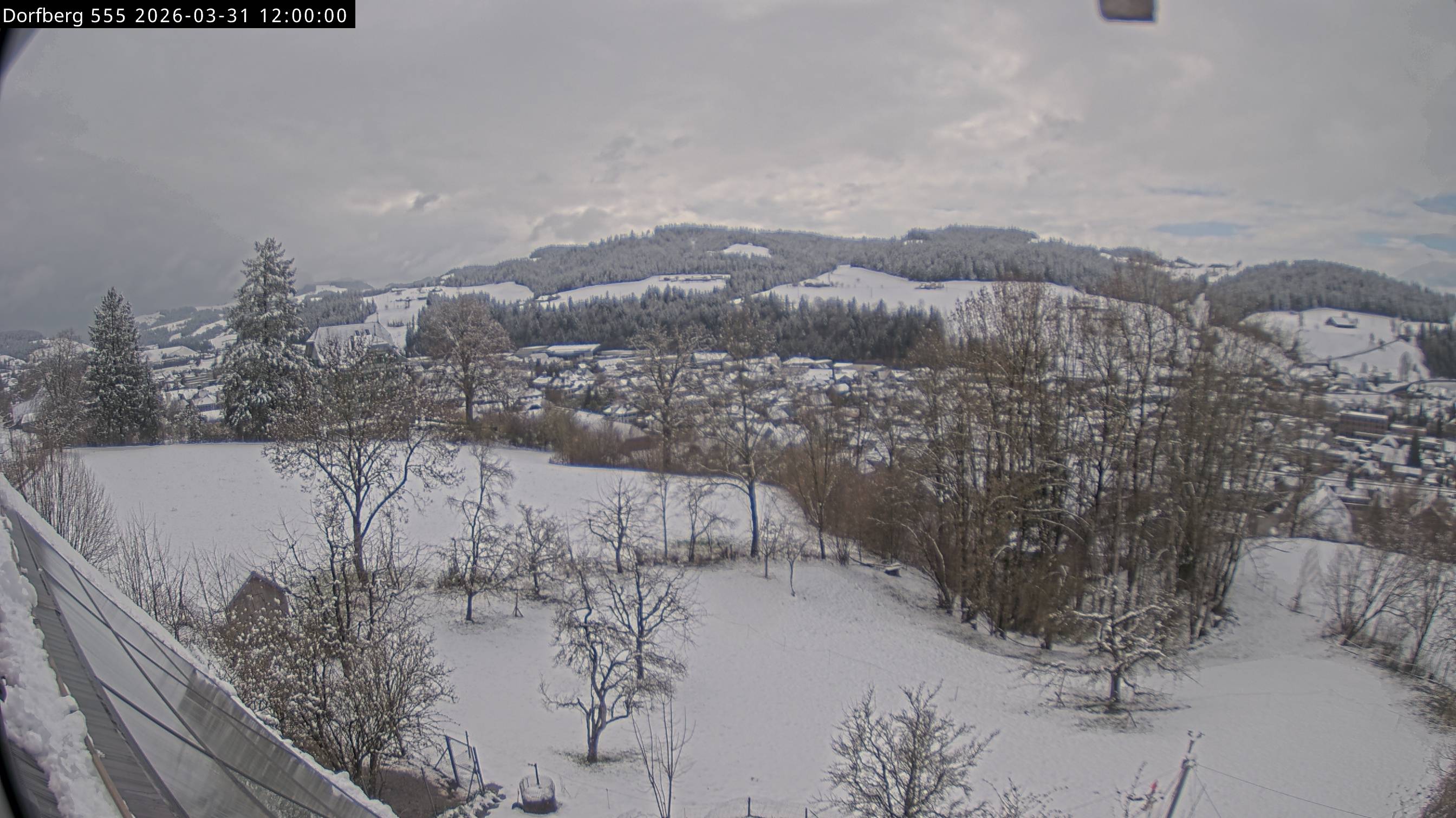 Webcam-Bild: Aussicht vom Dorfberg in Langnau 20260331-120000