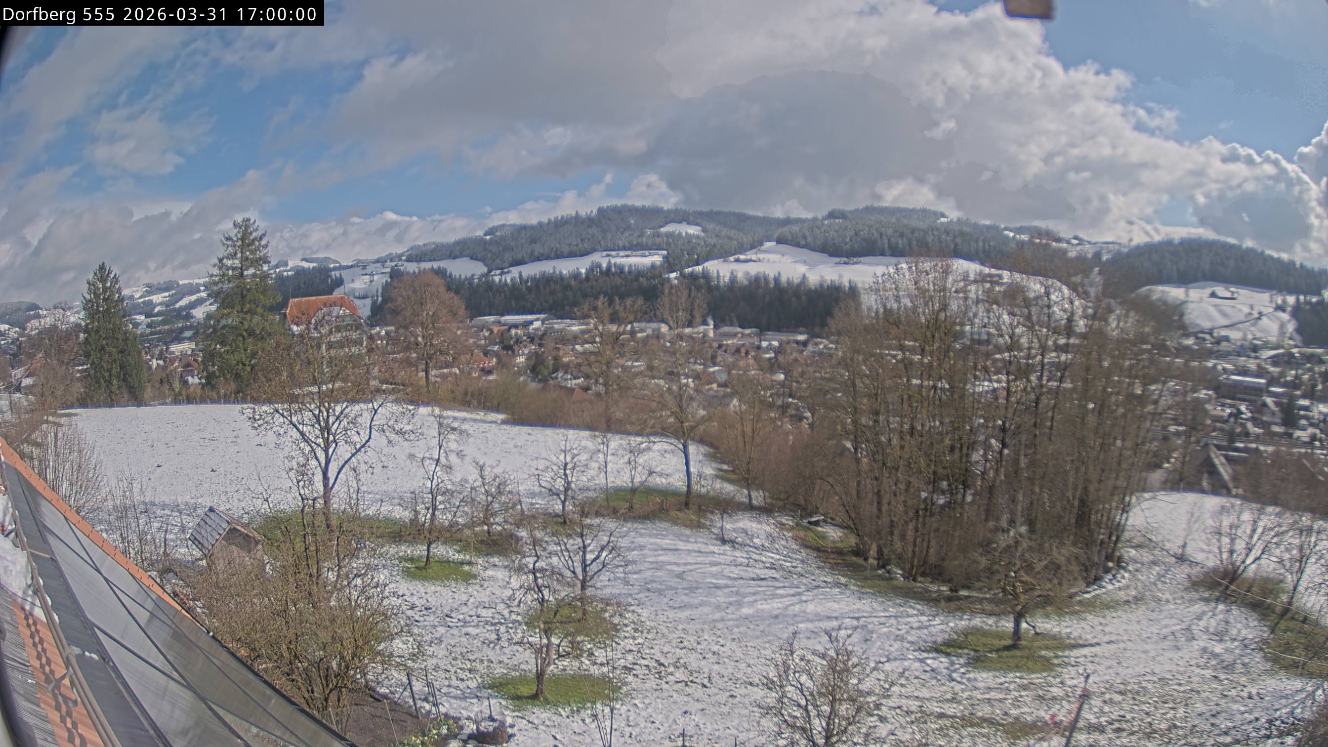 Webcam-Bild: Aussicht vom Dorfberg in Langnau 20260331-170000