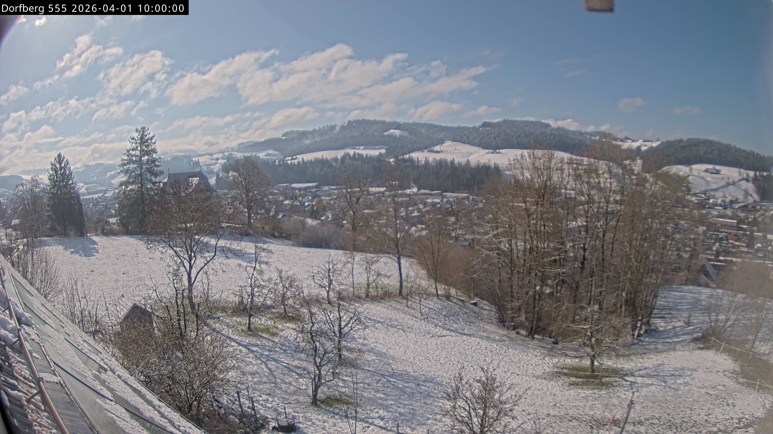 Webcam-Bild: Aussicht vom Dorfberg in Langnau 20260401-100000