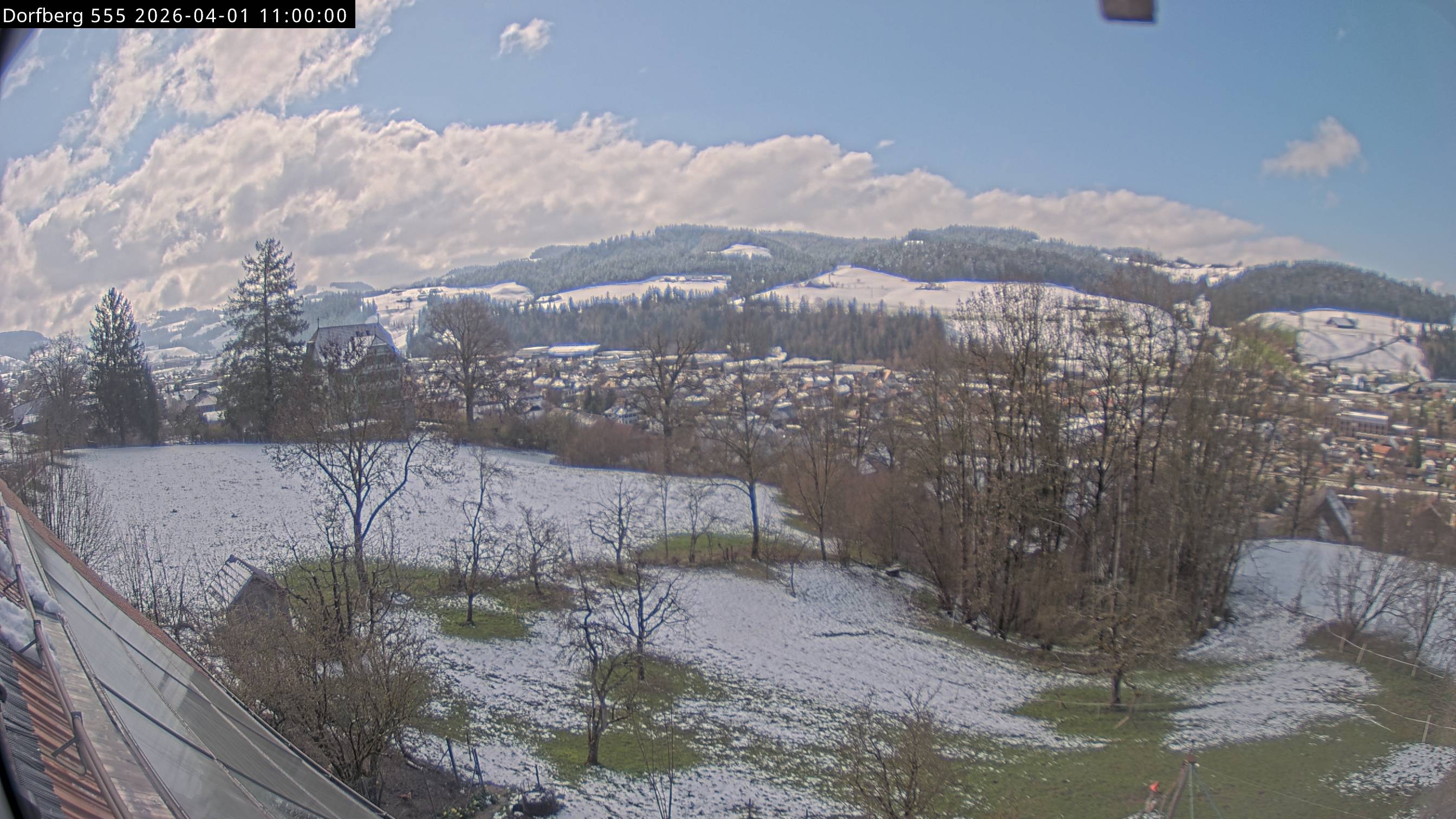 Webcam-Bild: Aussicht vom Dorfberg in Langnau 20260401-110000
