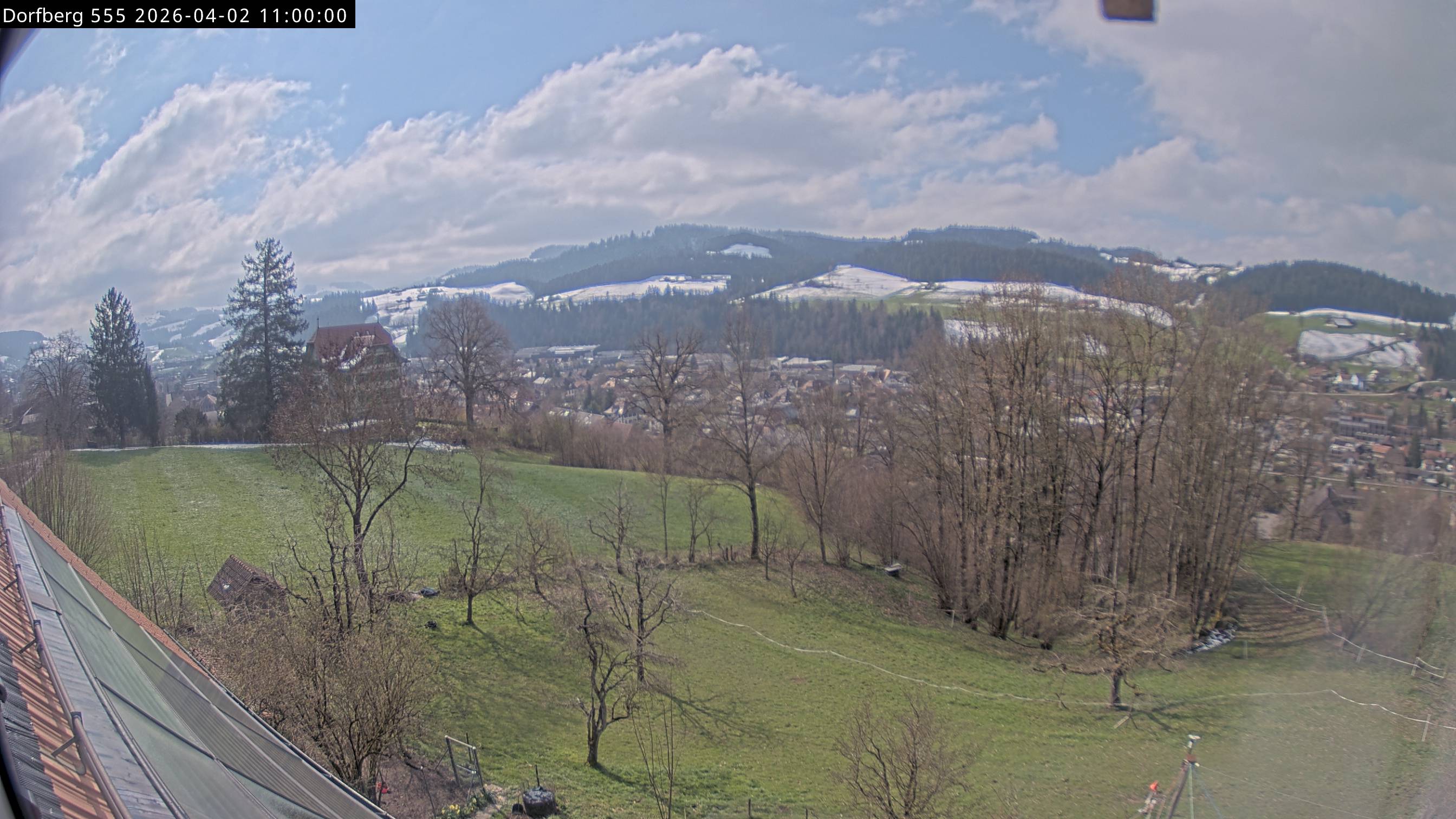 Webcam-Bild: Aussicht vom Dorfberg in Langnau 20260402-110000