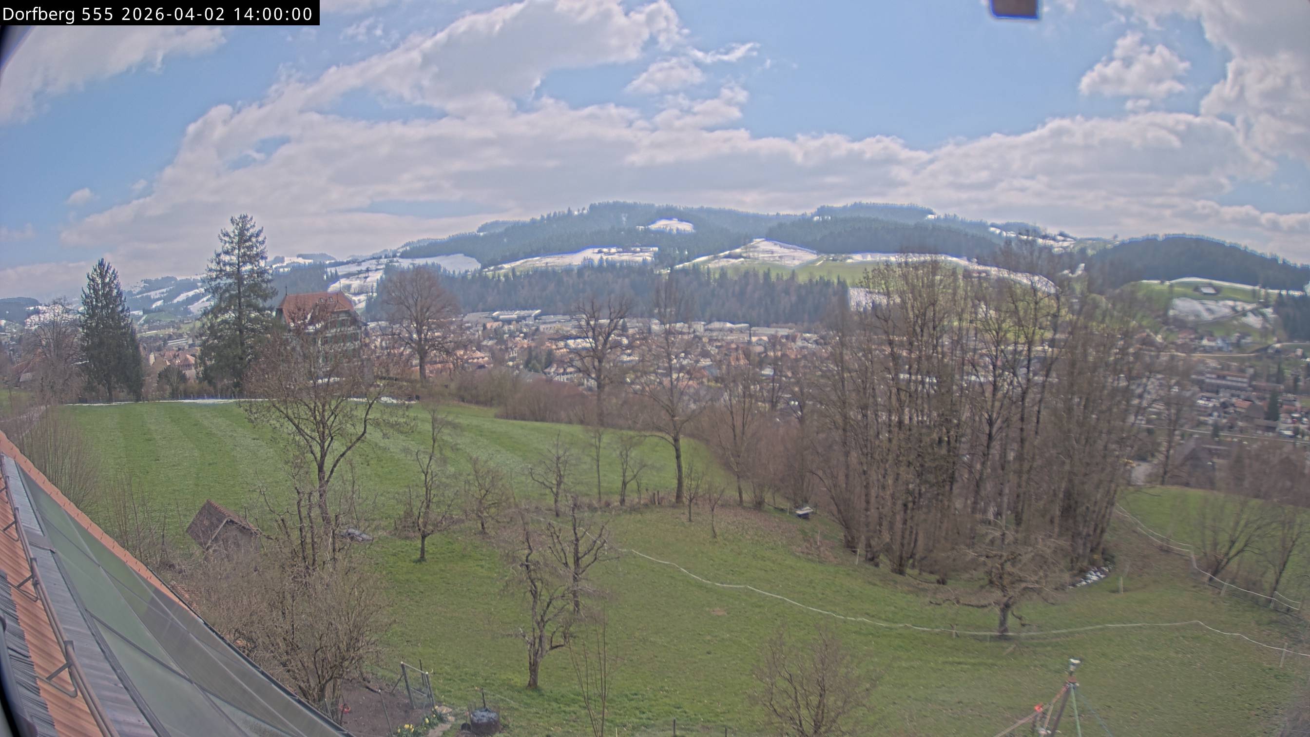 Webcam-Bild: Aussicht vom Dorfberg in Langnau 20260402-140000