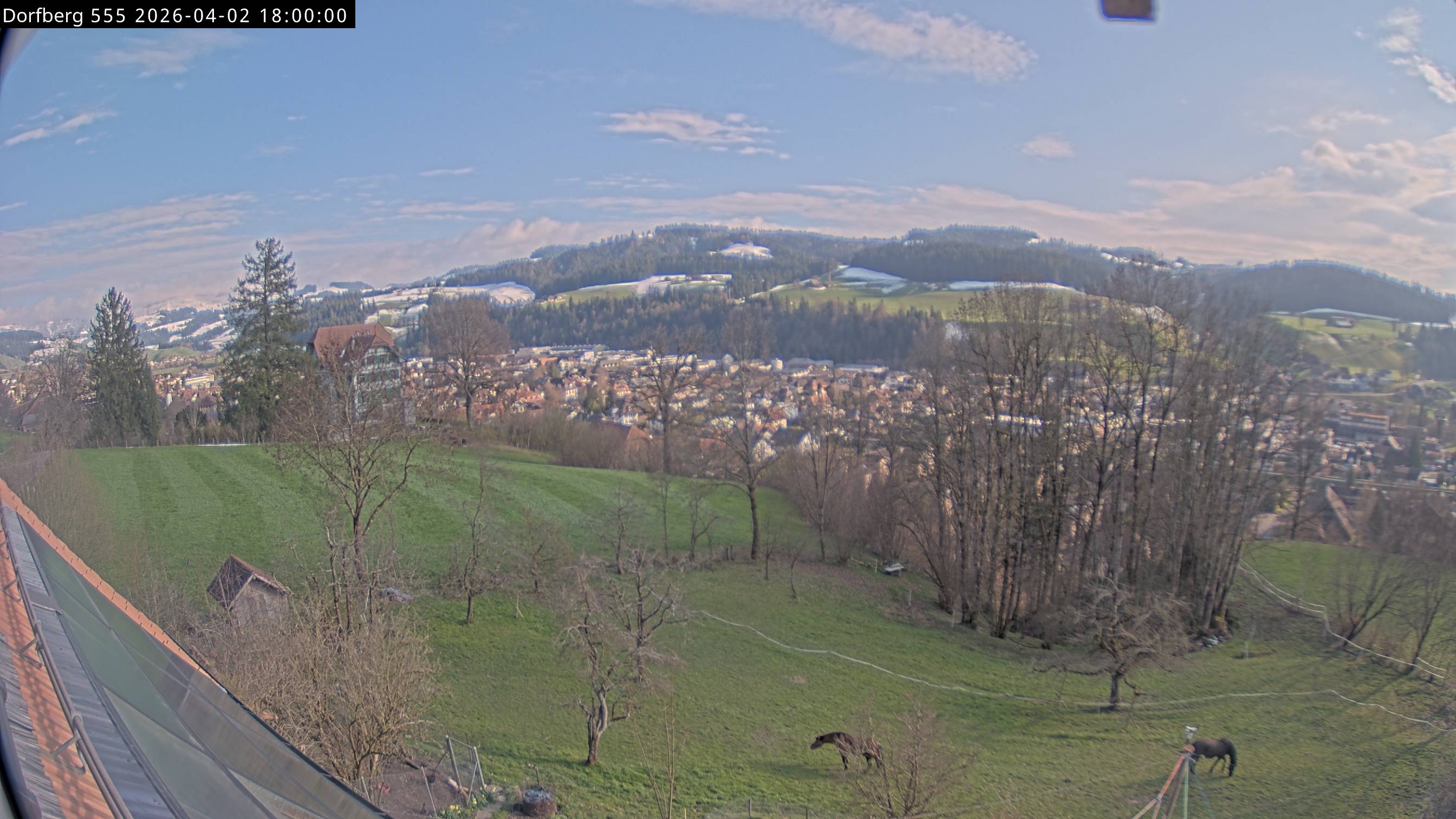 Webcam-Bild: Aussicht vom Dorfberg in Langnau 20260402-180000