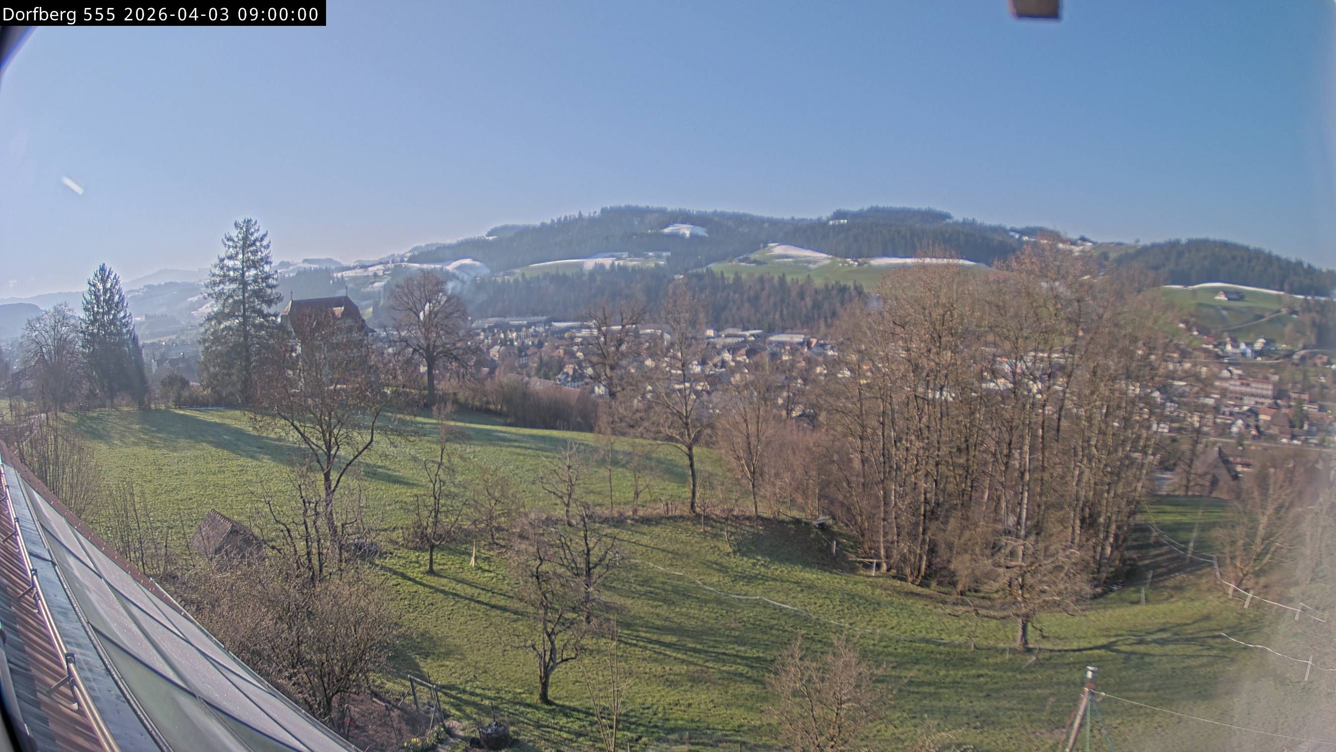 Webcam-Bild: Aussicht vom Dorfberg in Langnau 20260403-090000