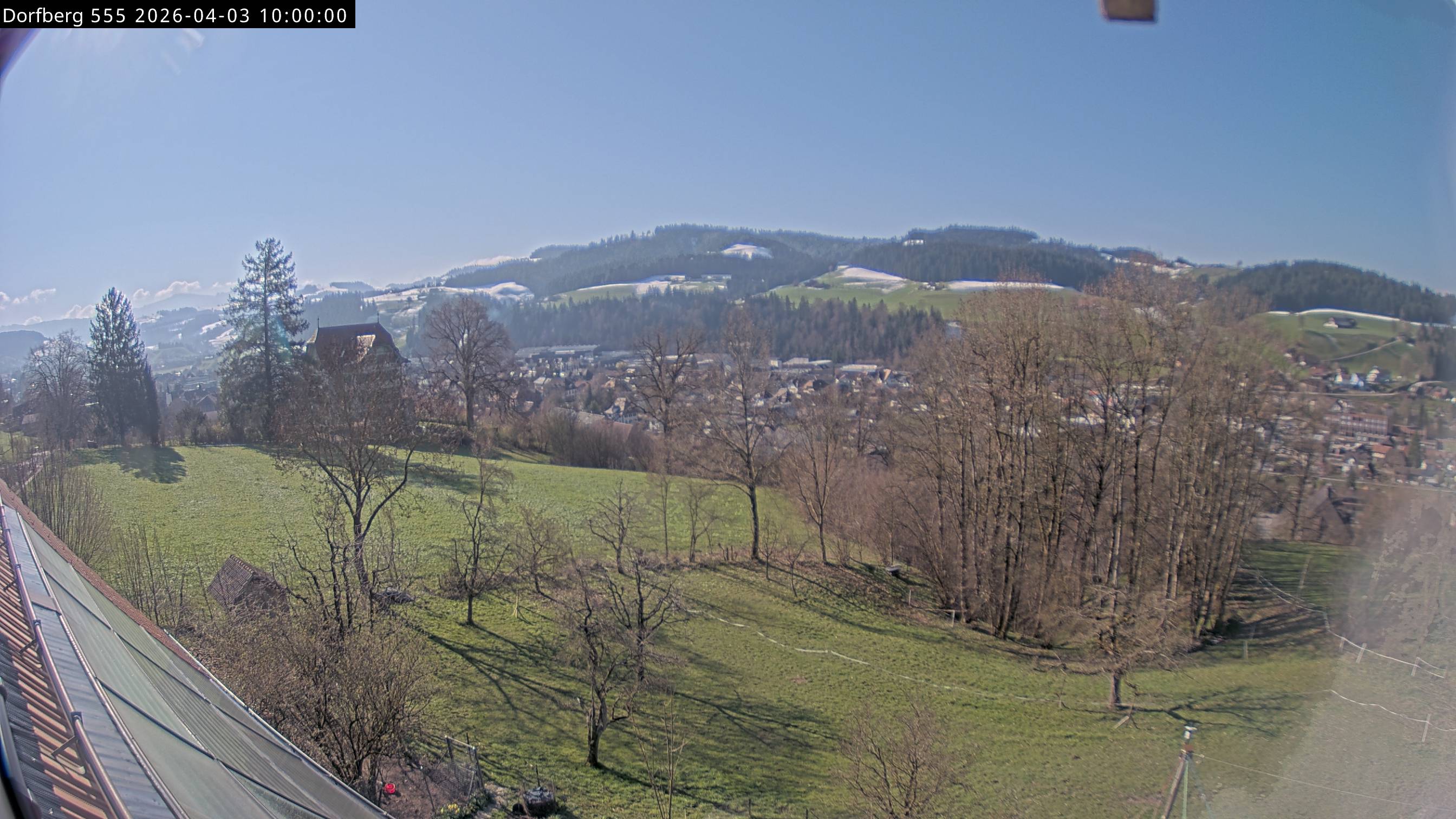 Webcam-Bild: Aussicht vom Dorfberg in Langnau 20260403-100000