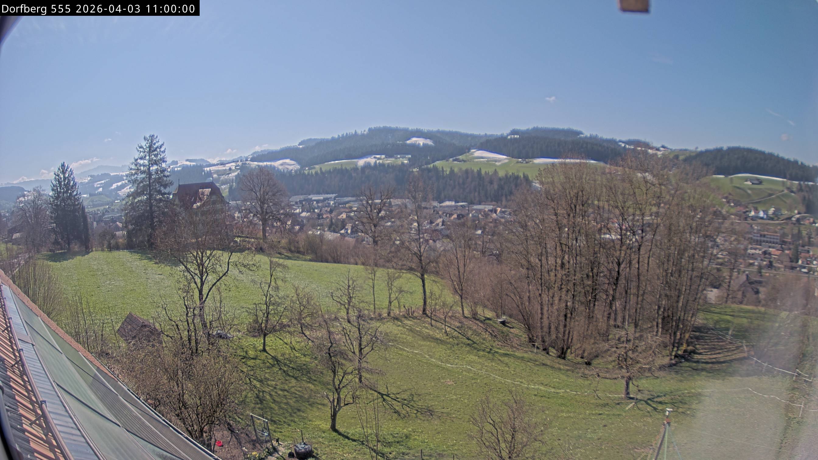 Webcam-Bild: Aussicht vom Dorfberg in Langnau 20260403-110000