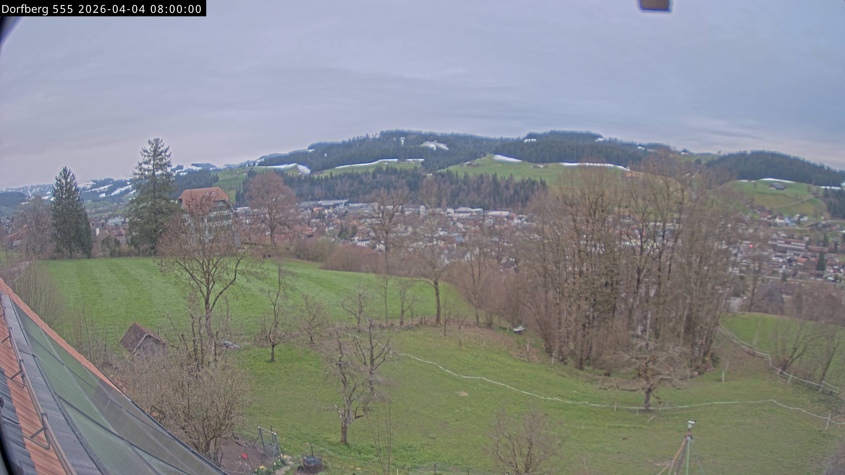 Webcam-Bild: Aussicht vom Dorfberg in Langnau 20260404-080000