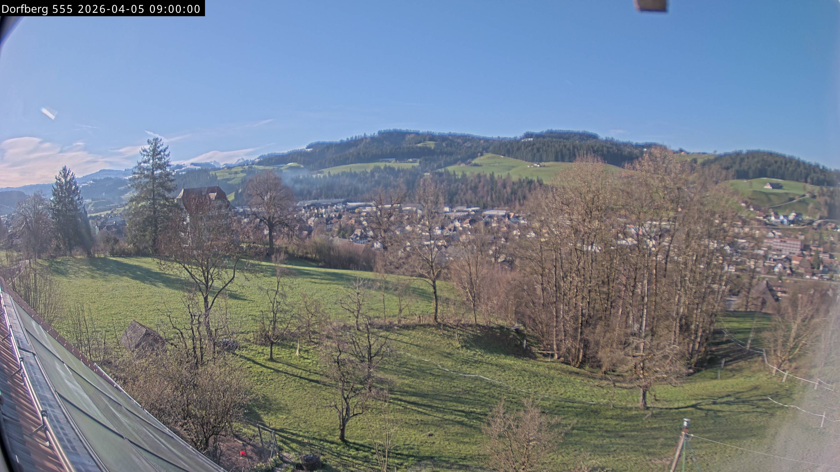 Webcam-Bild: Aussicht vom Dorfberg in Langnau 20260405-090000