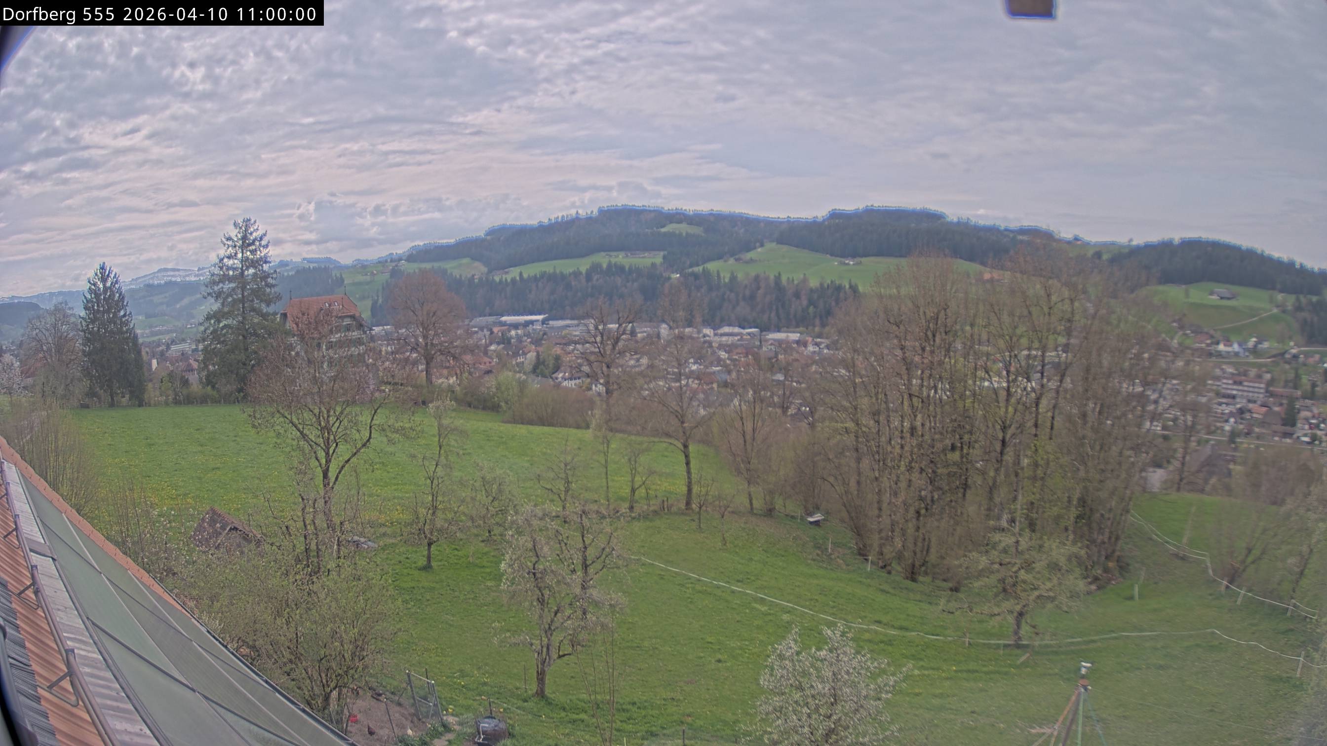 Webcam-Bild: Aussicht vom Dorfberg in Langnau 20260410-110000