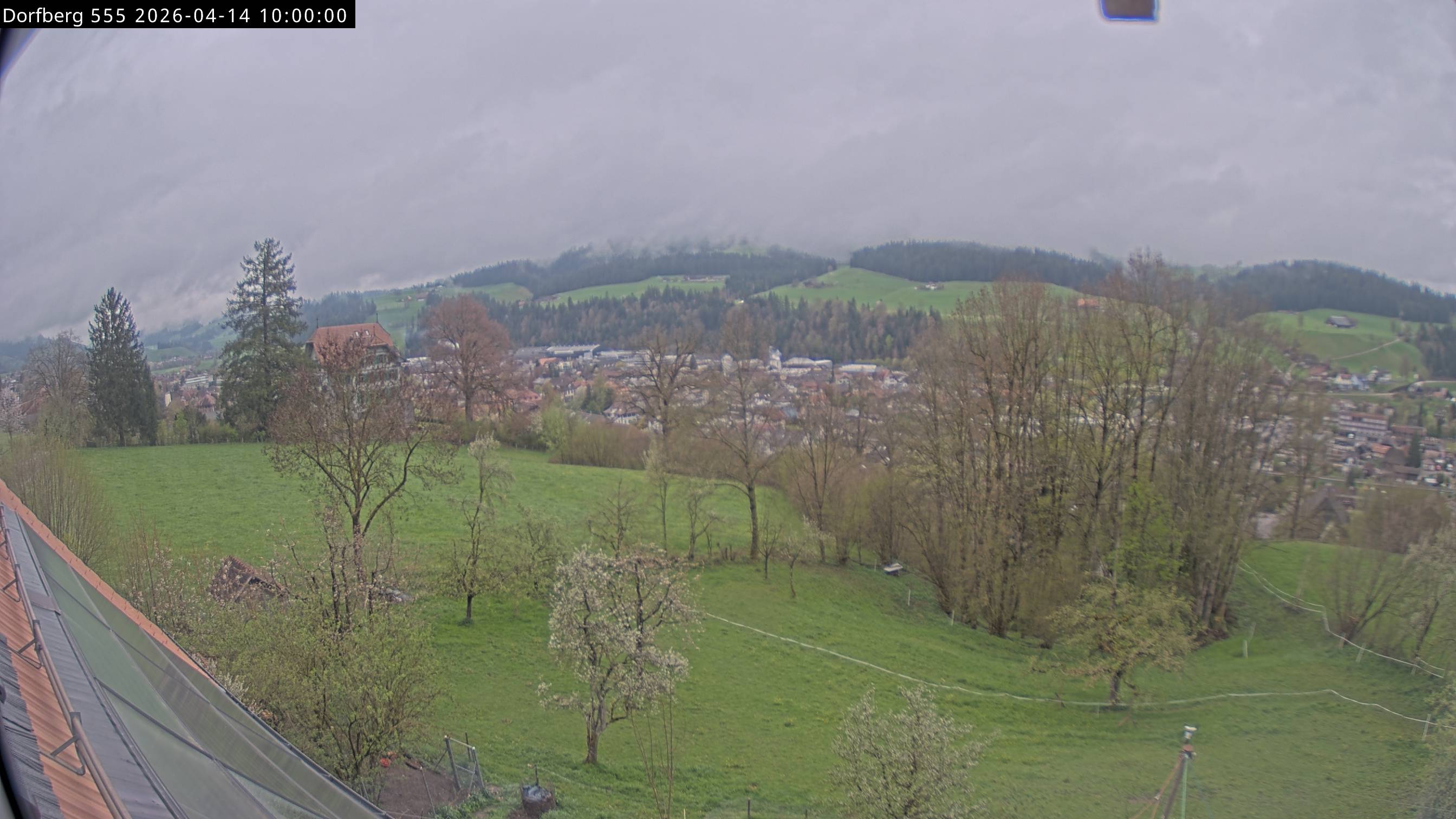 Webcam-Bild: Aussicht vom Dorfberg in Langnau 20260414-100000