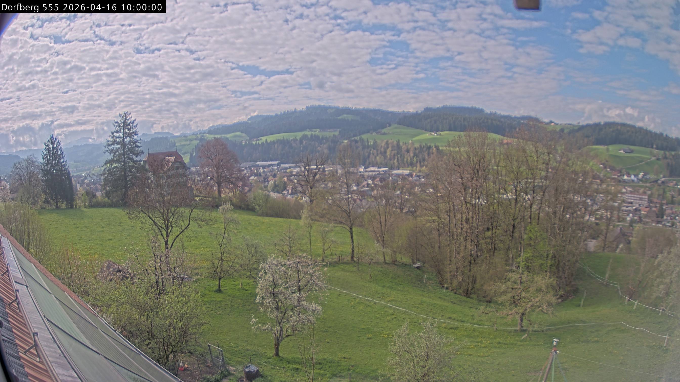 Webcam-Bild: Aussicht vom Dorfberg in Langnau 20260416-100000