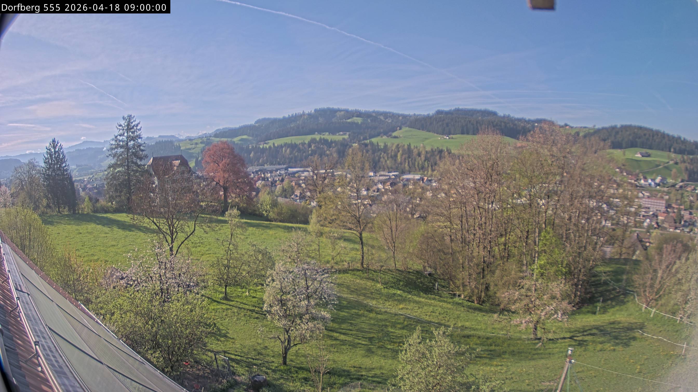 Webcam-Bild: Aussicht vom Dorfberg in Langnau 20260418-090000
