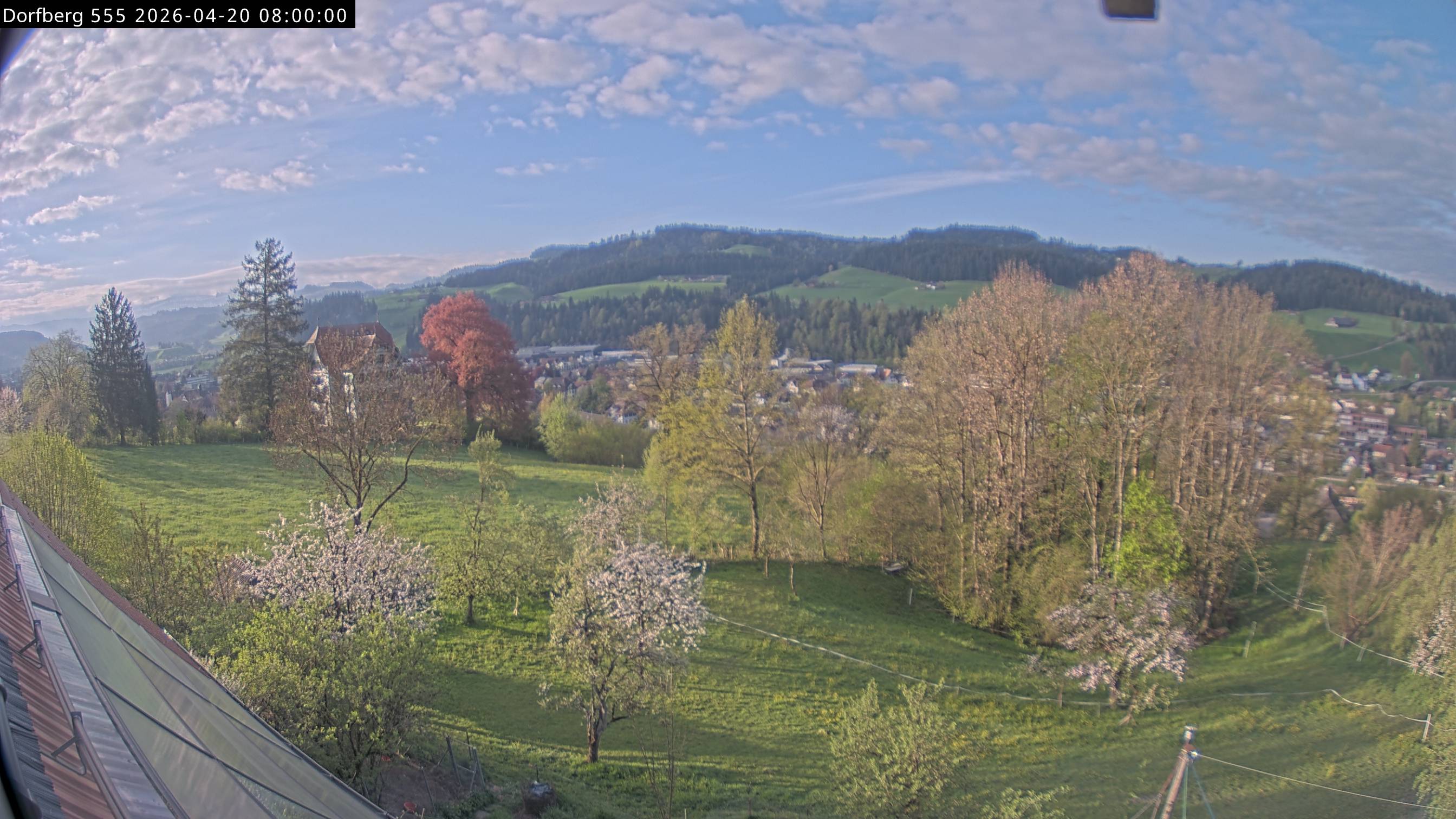 Webcam-Bild: Aussicht vom Dorfberg in Langnau 20260420-080000