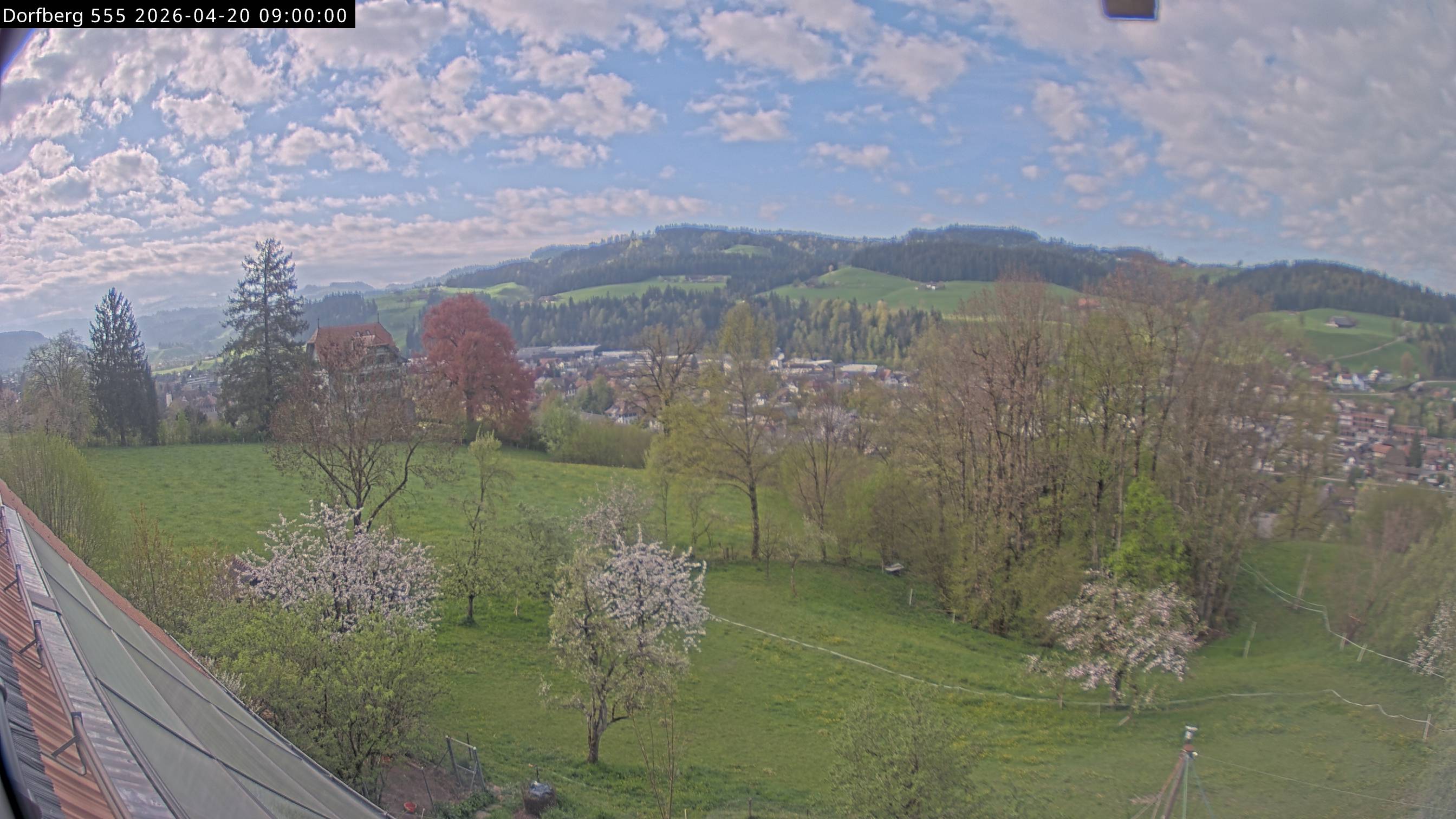 Webcam-Bild: Aussicht vom Dorfberg in Langnau 20260420-090000